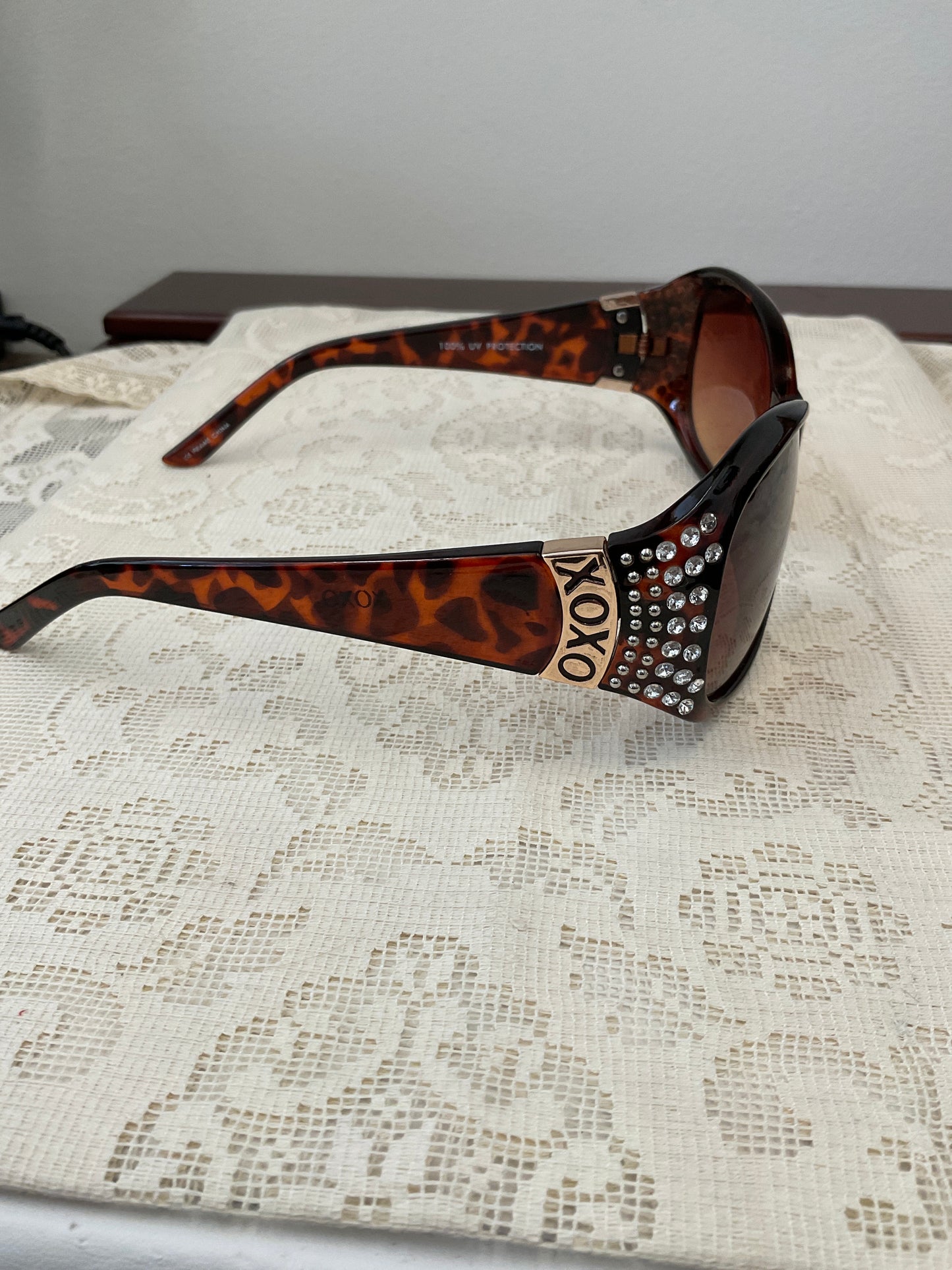 Xoxo sunglasses
