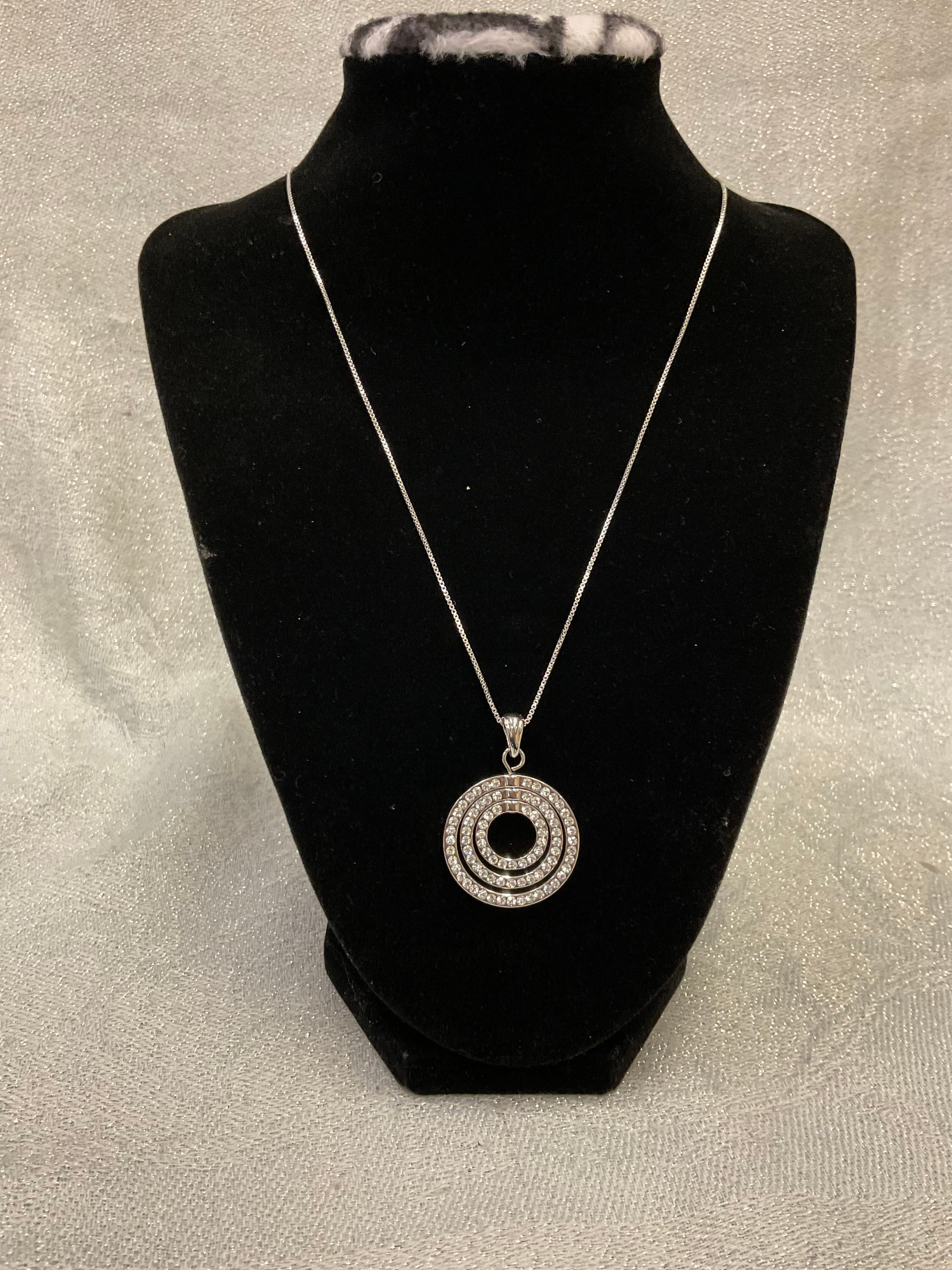 Vintage Nolan Miller pendant necklace