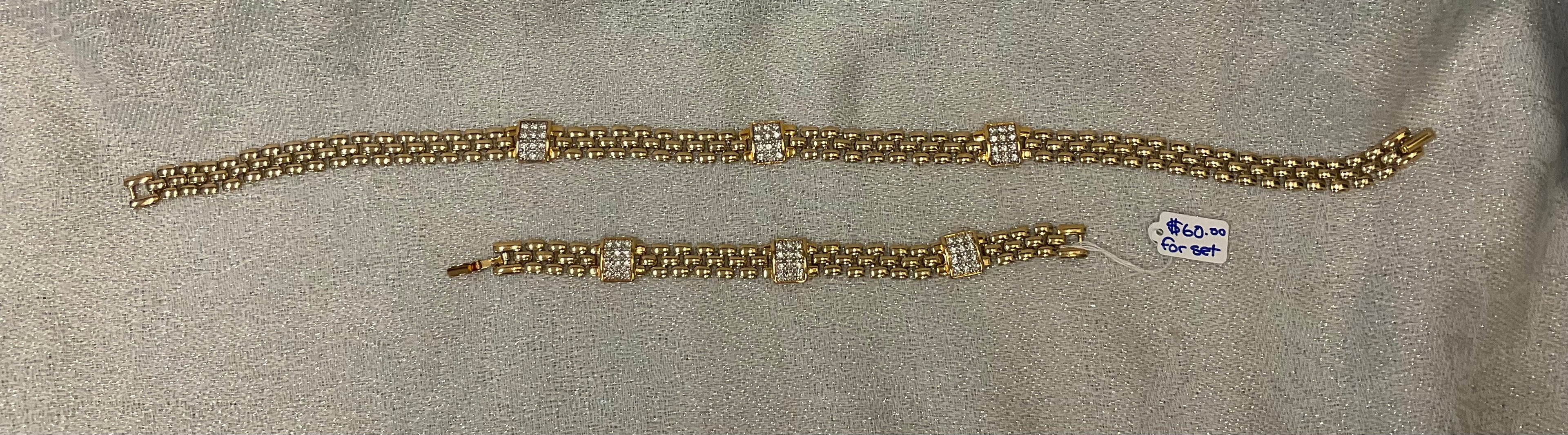 Gold toned bracelet and necklace set
