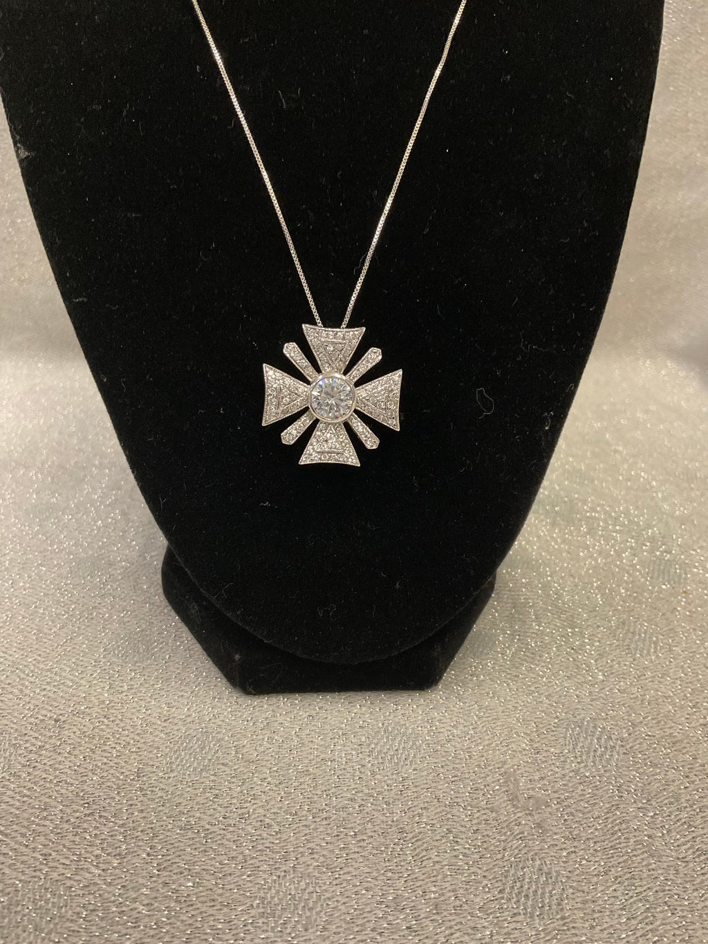 Diamond pendant silver necklace