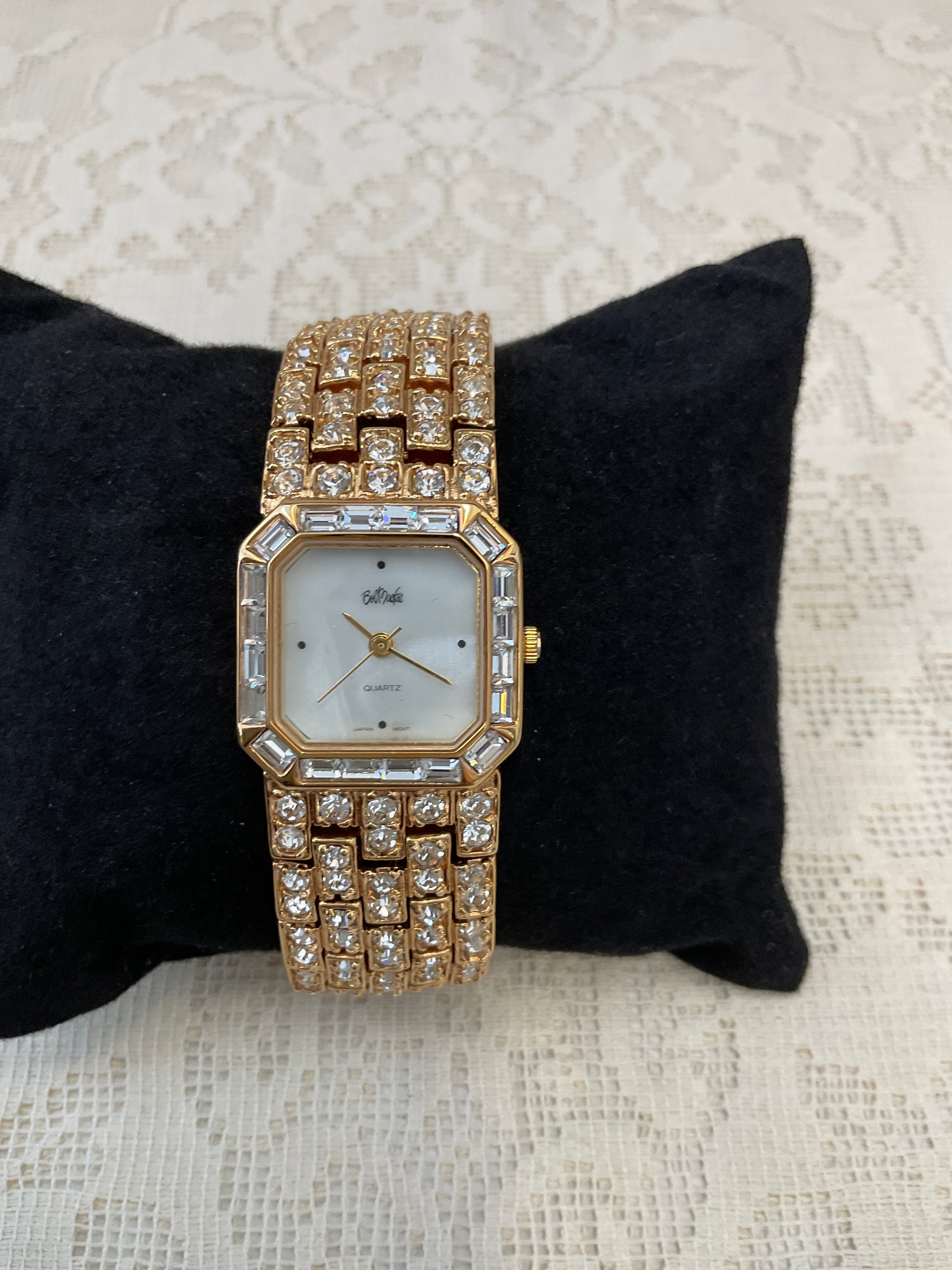 Gold watch with Cz