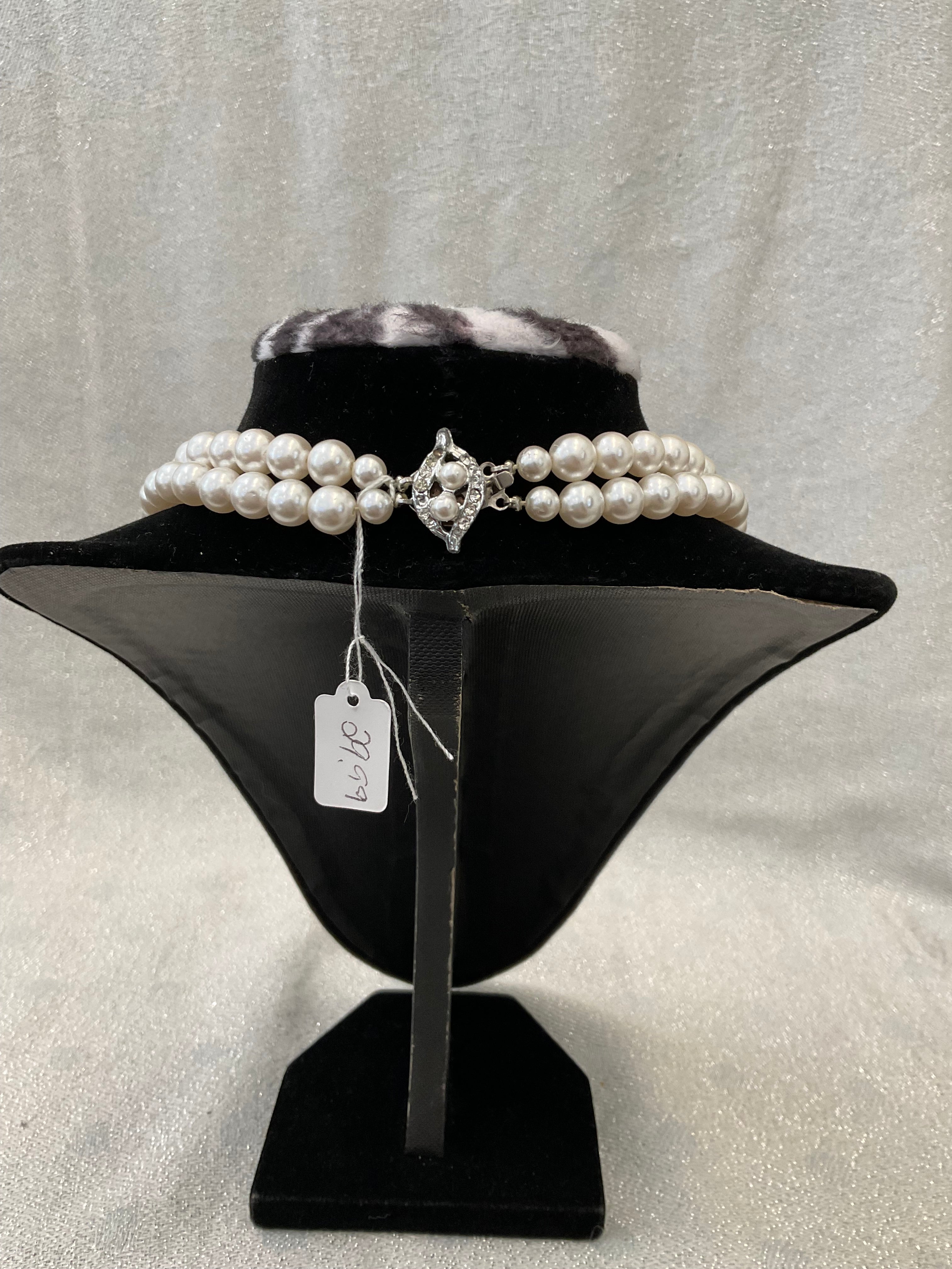 Double stranded pearl necklace