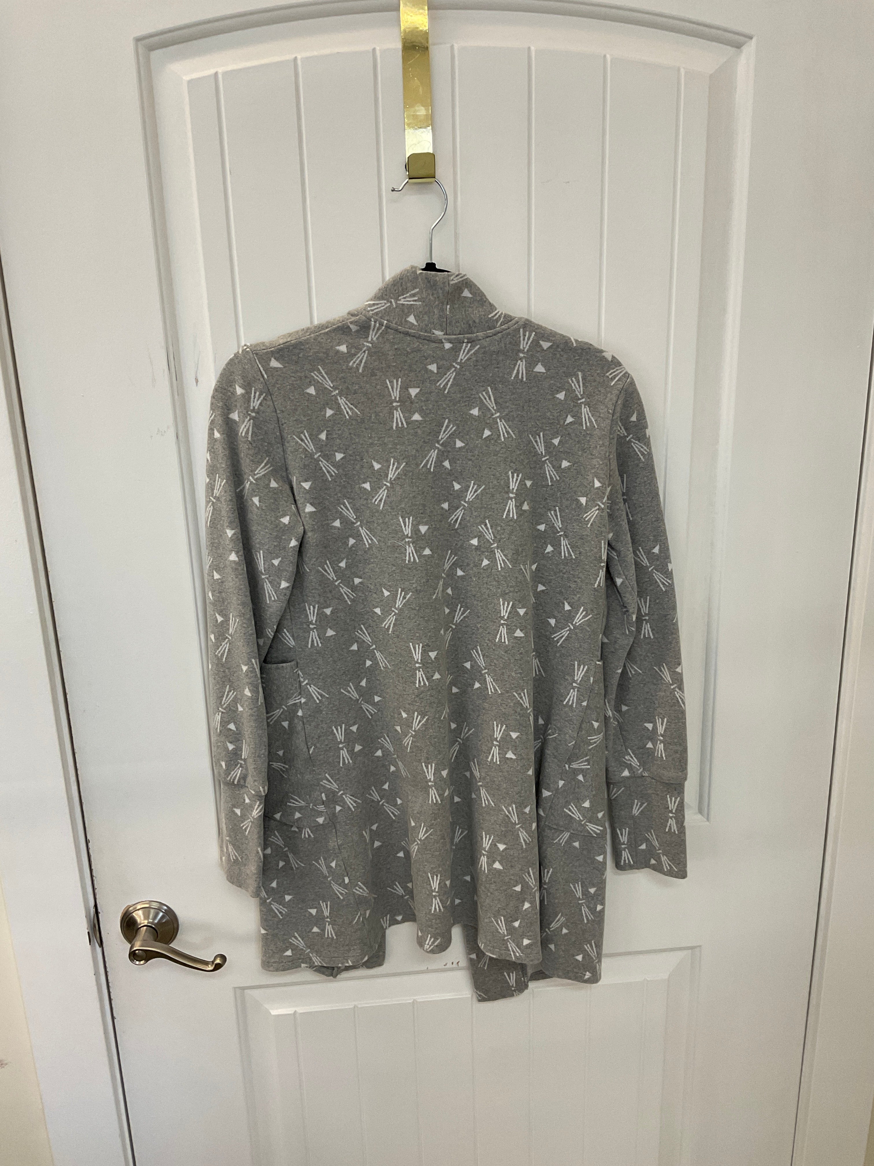 Prahsik Cardigan