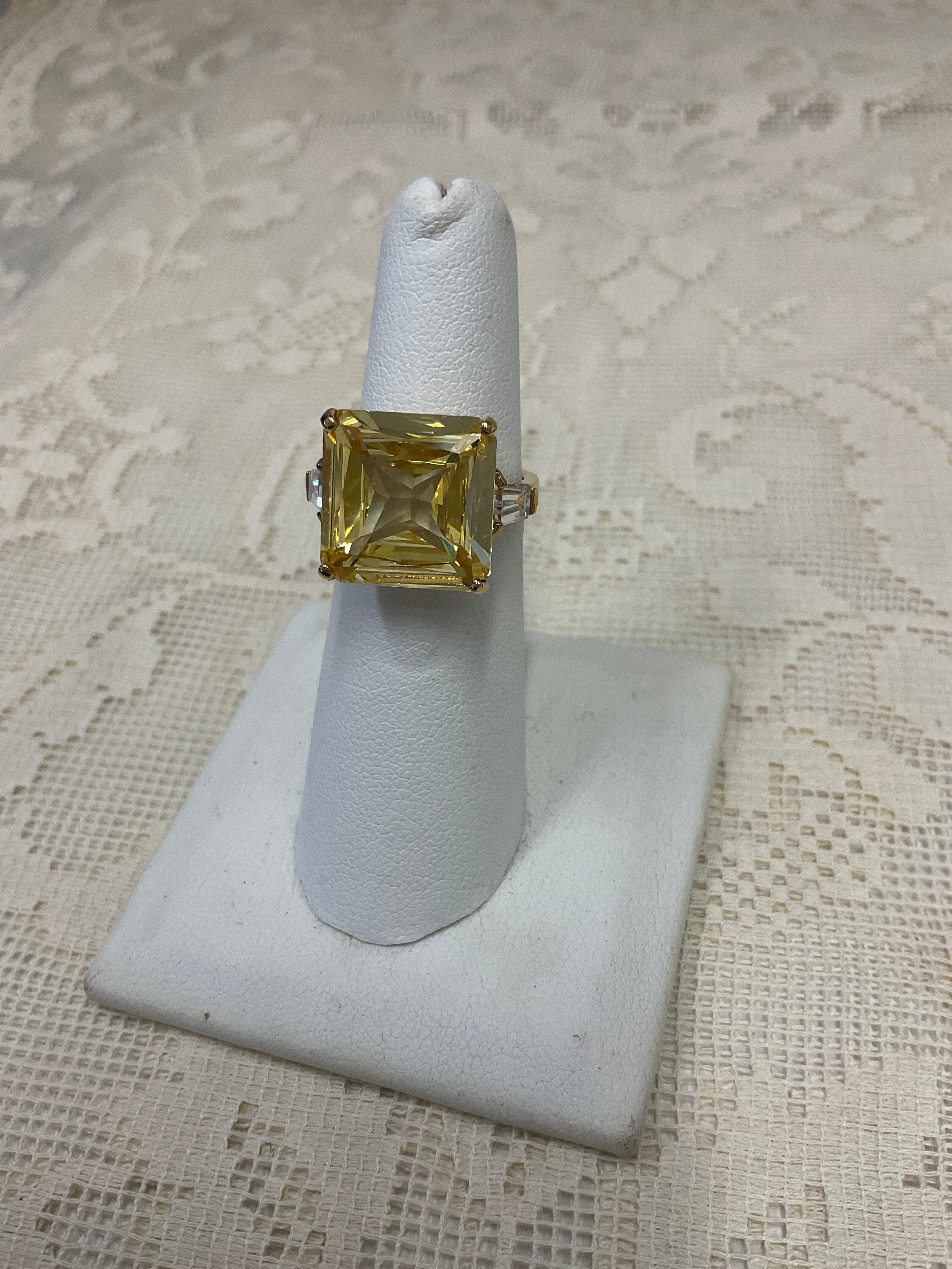 Spectacular Sterling Silver 925 Yellow White CZ Statement Fashion Cocktail Ring