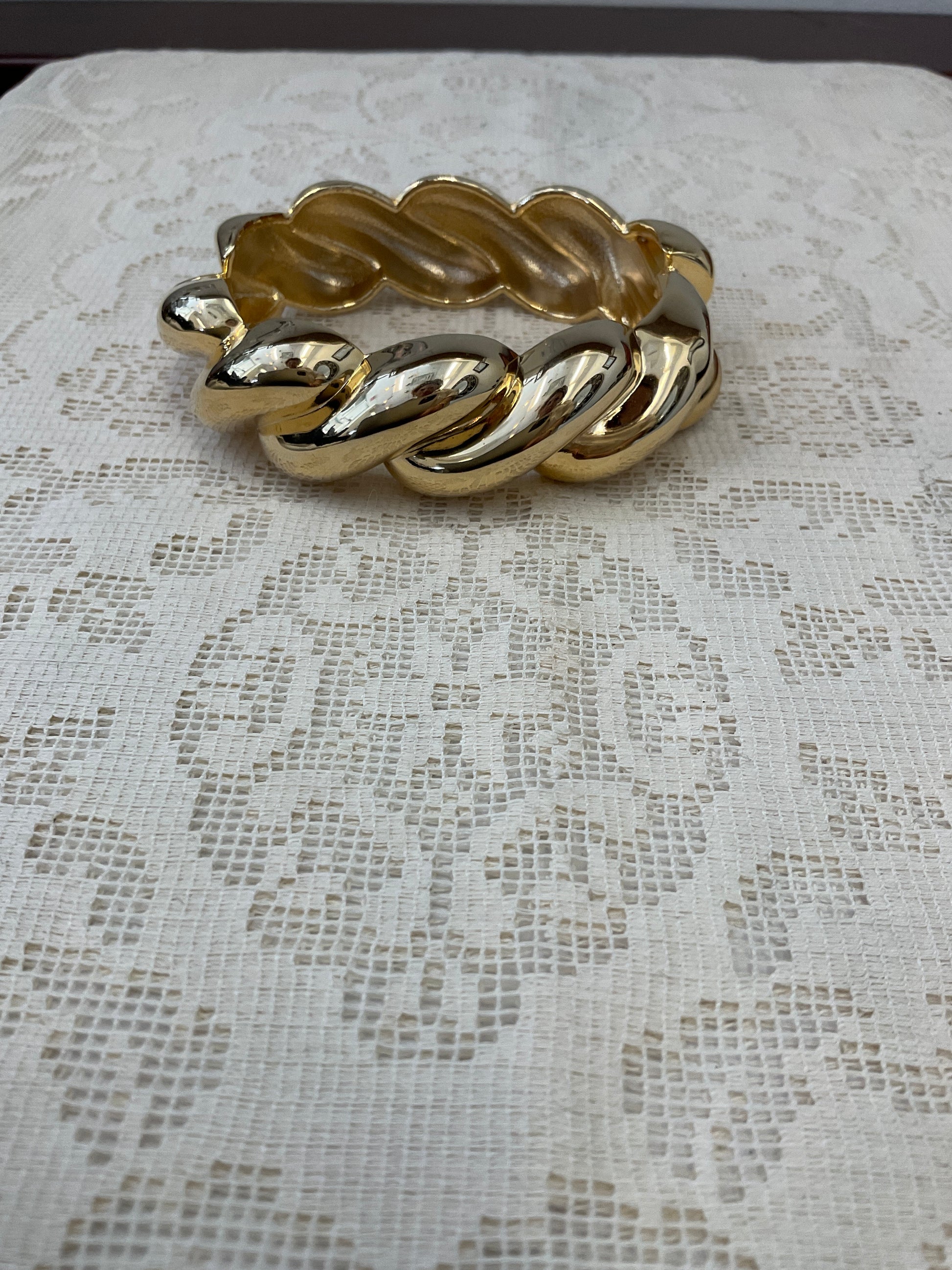 Gold twist chain cuff