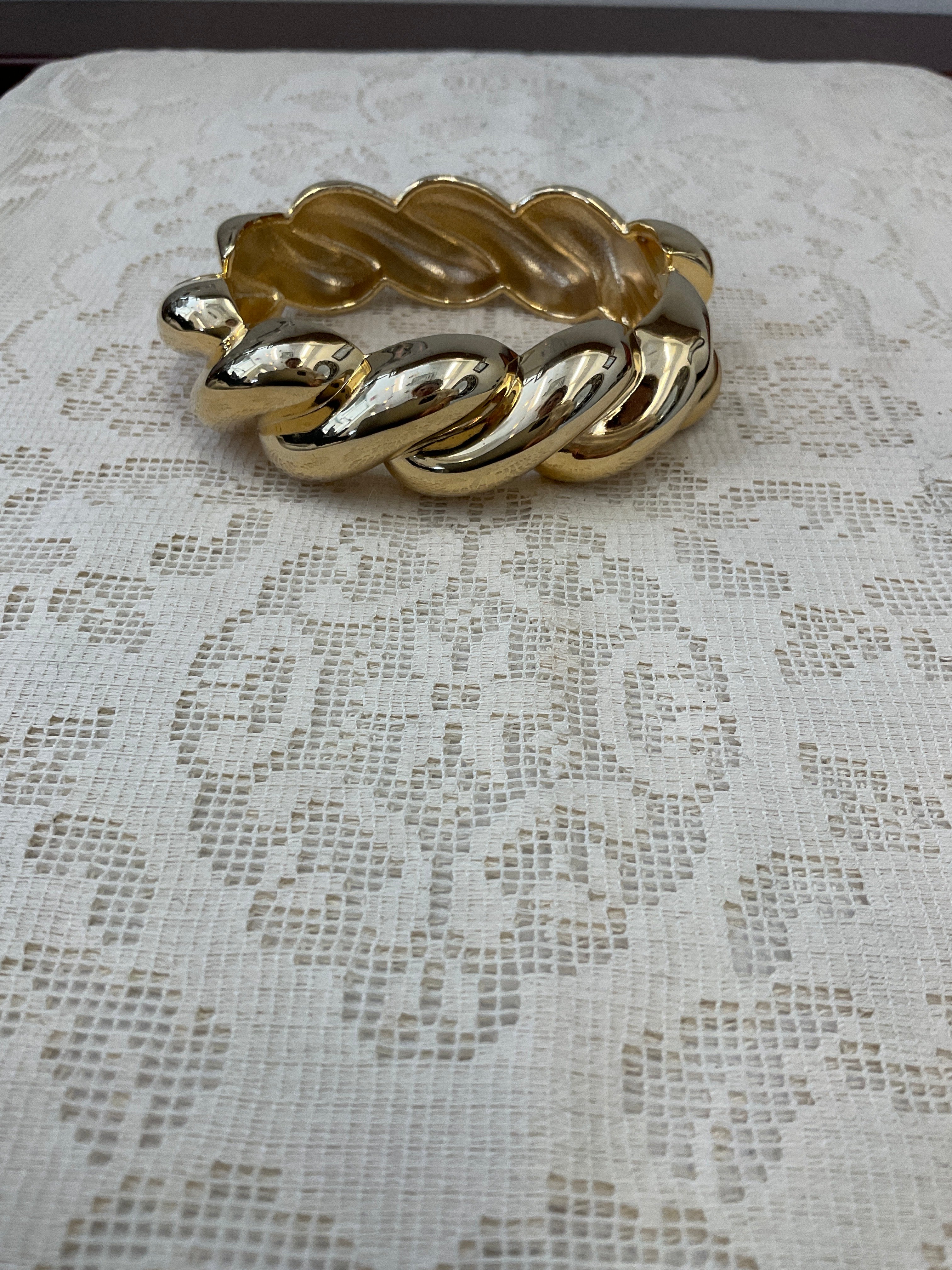 Gold twist chain cuff