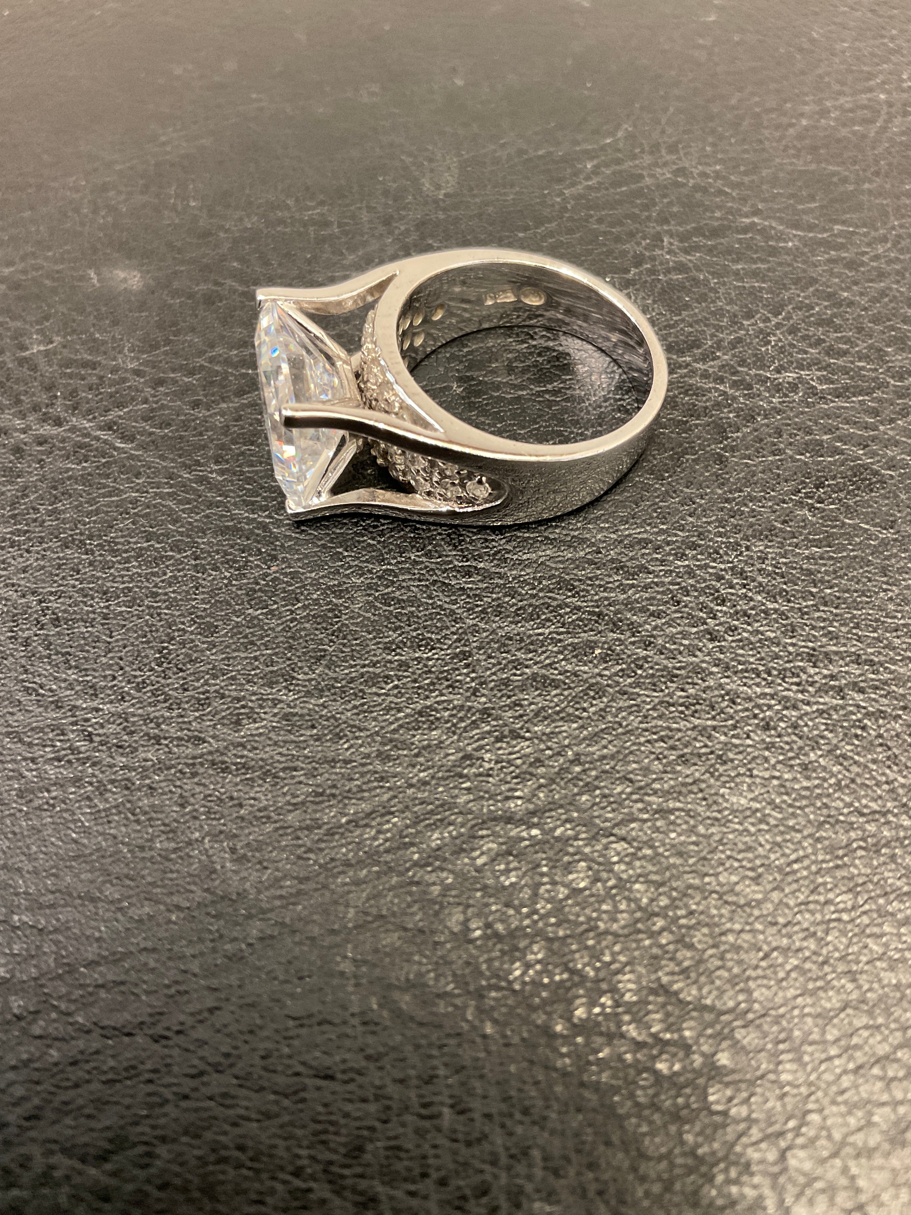 HUGE CRYSTAL ENCRUSTED 925 STERLING SILVER WOMEN'S RING