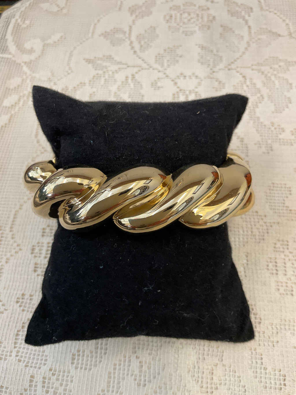 Gold twist chain cuff