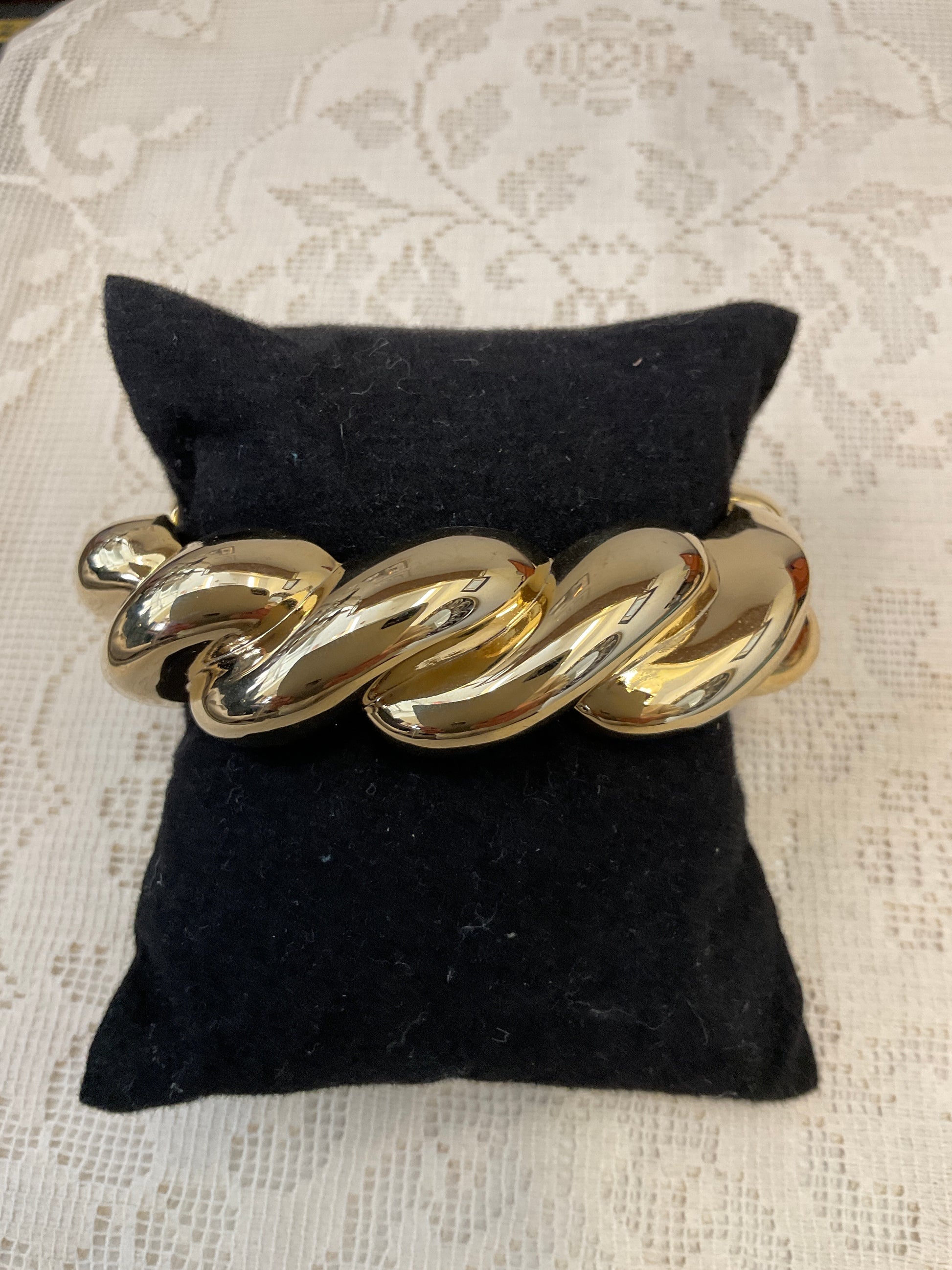 Gold twist chain cuff