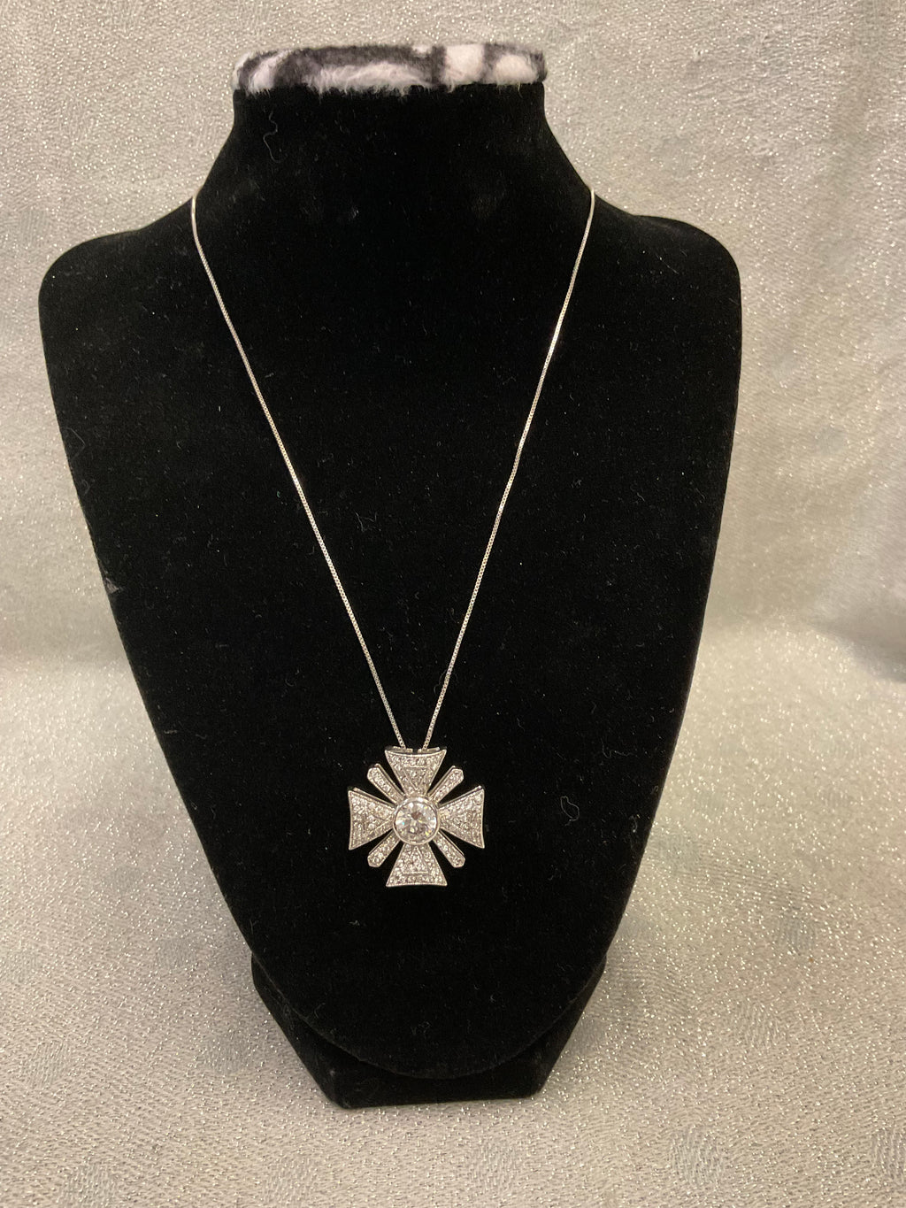 Diamond pendant silver necklace