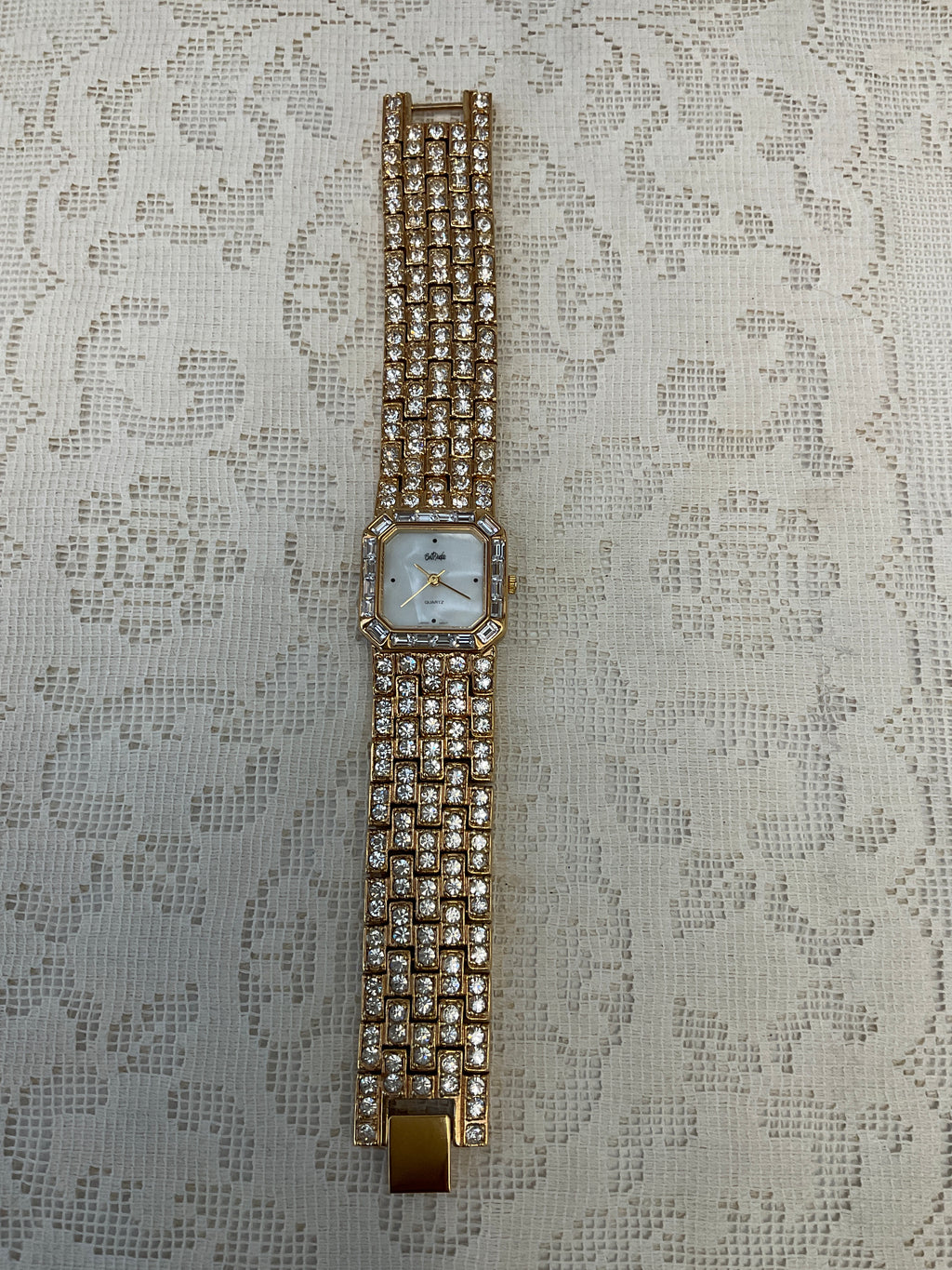 Gold watch with Cz