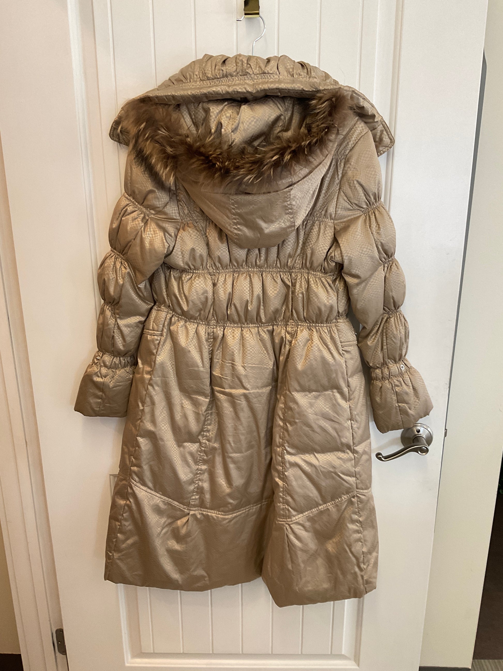 Down filled puffer parka metallic gold