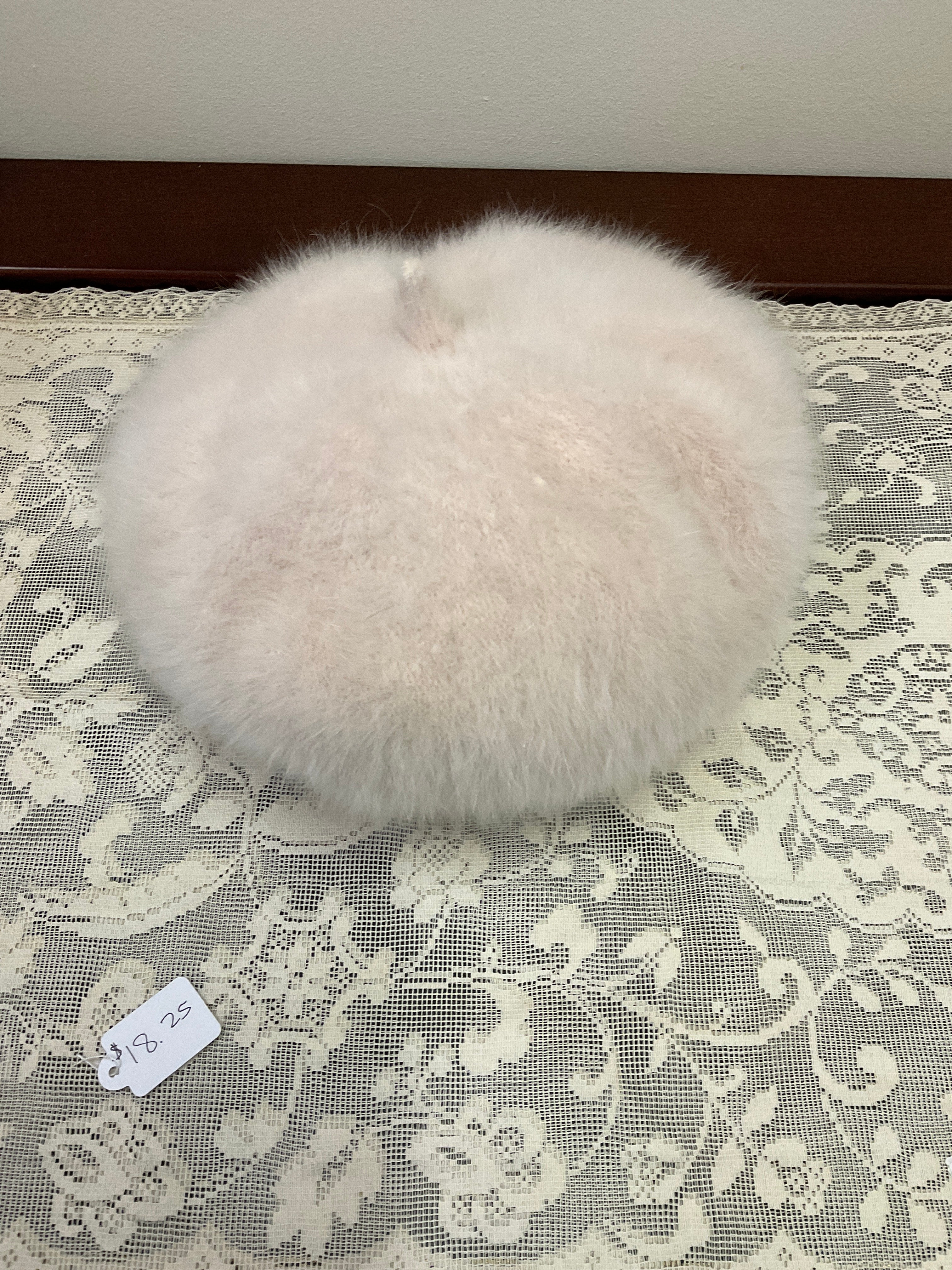 Light pink Agora beret