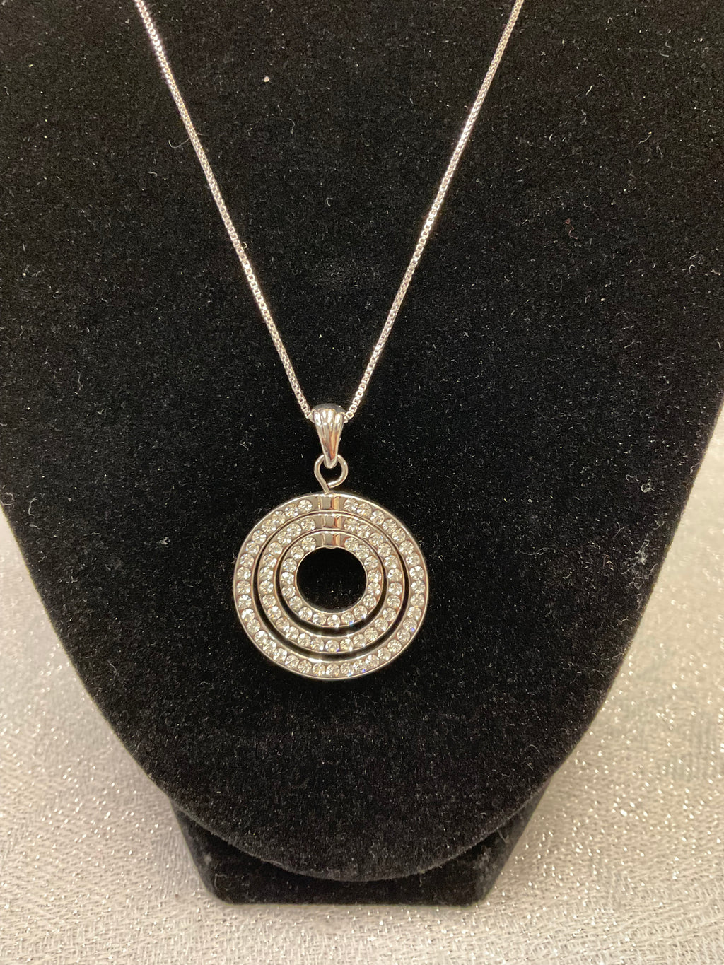 Vintage Nolan Miller pendant necklace