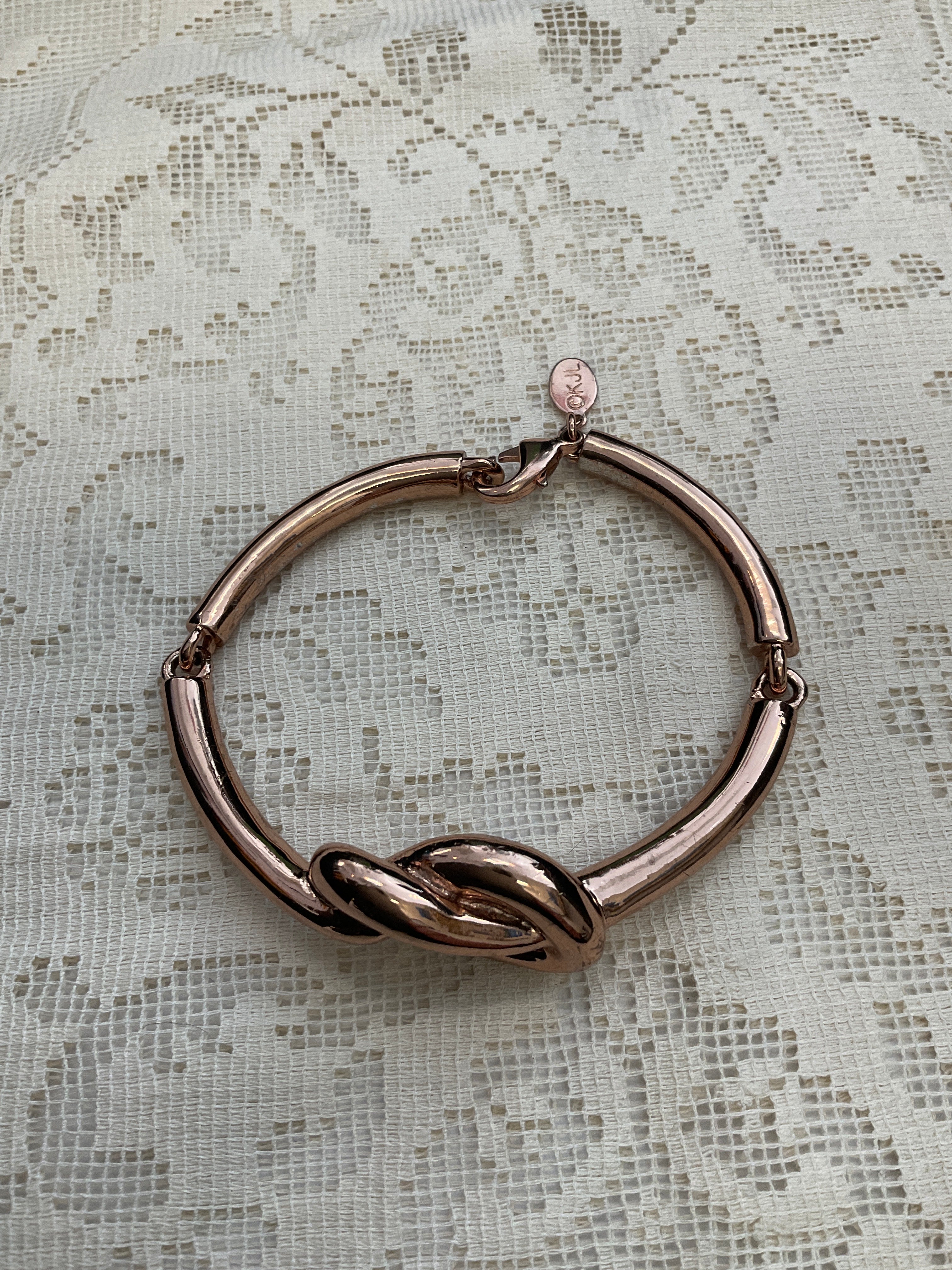 Rose gold knot bracelet