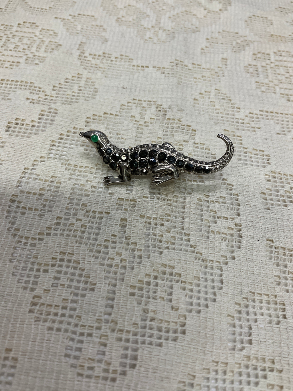 Silver Lizard broach pin