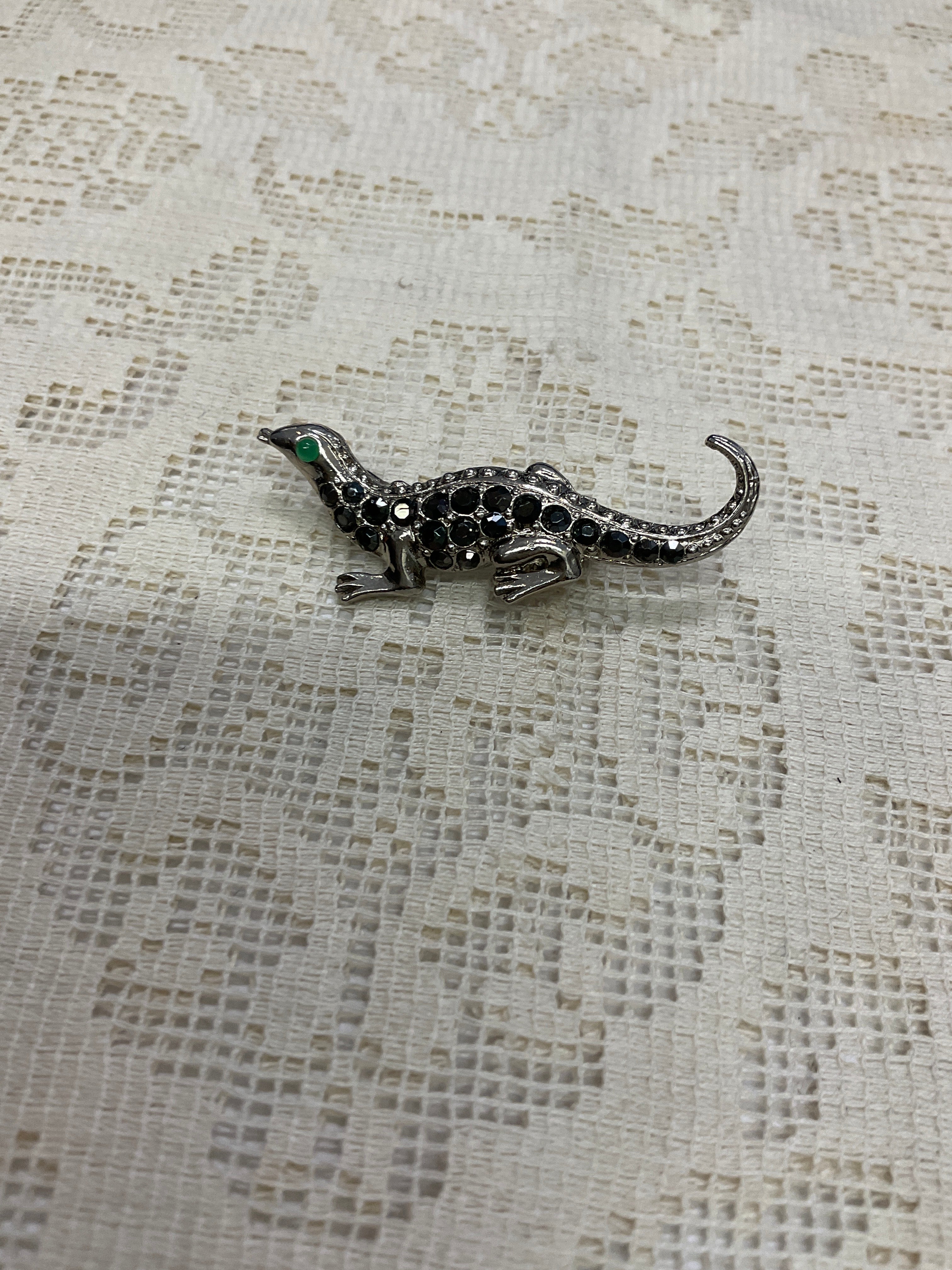 Silver Lizard broach pin