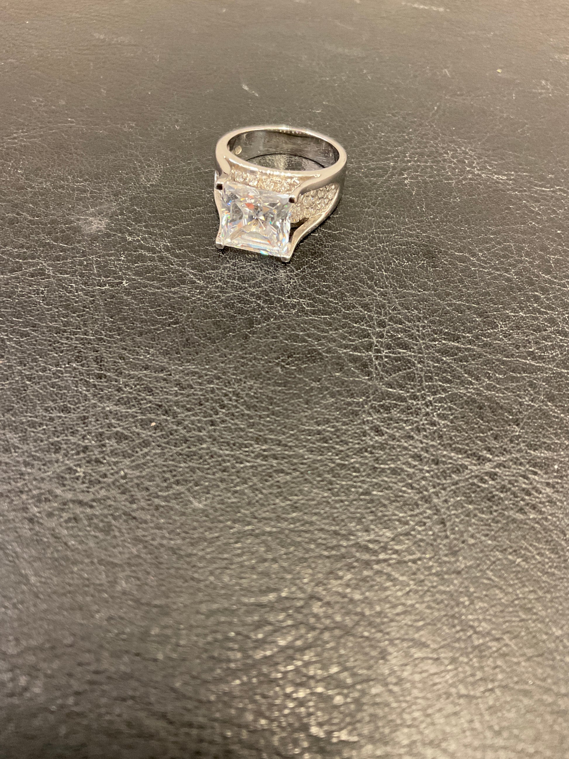 HUGE CRYSTAL ENCRUSTED 925 STERLING SILVER WOMEN'S RING