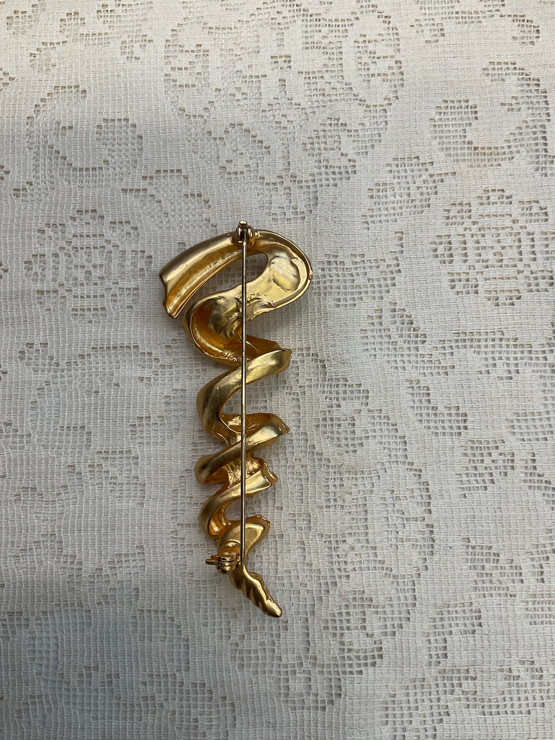 Gold broach pin