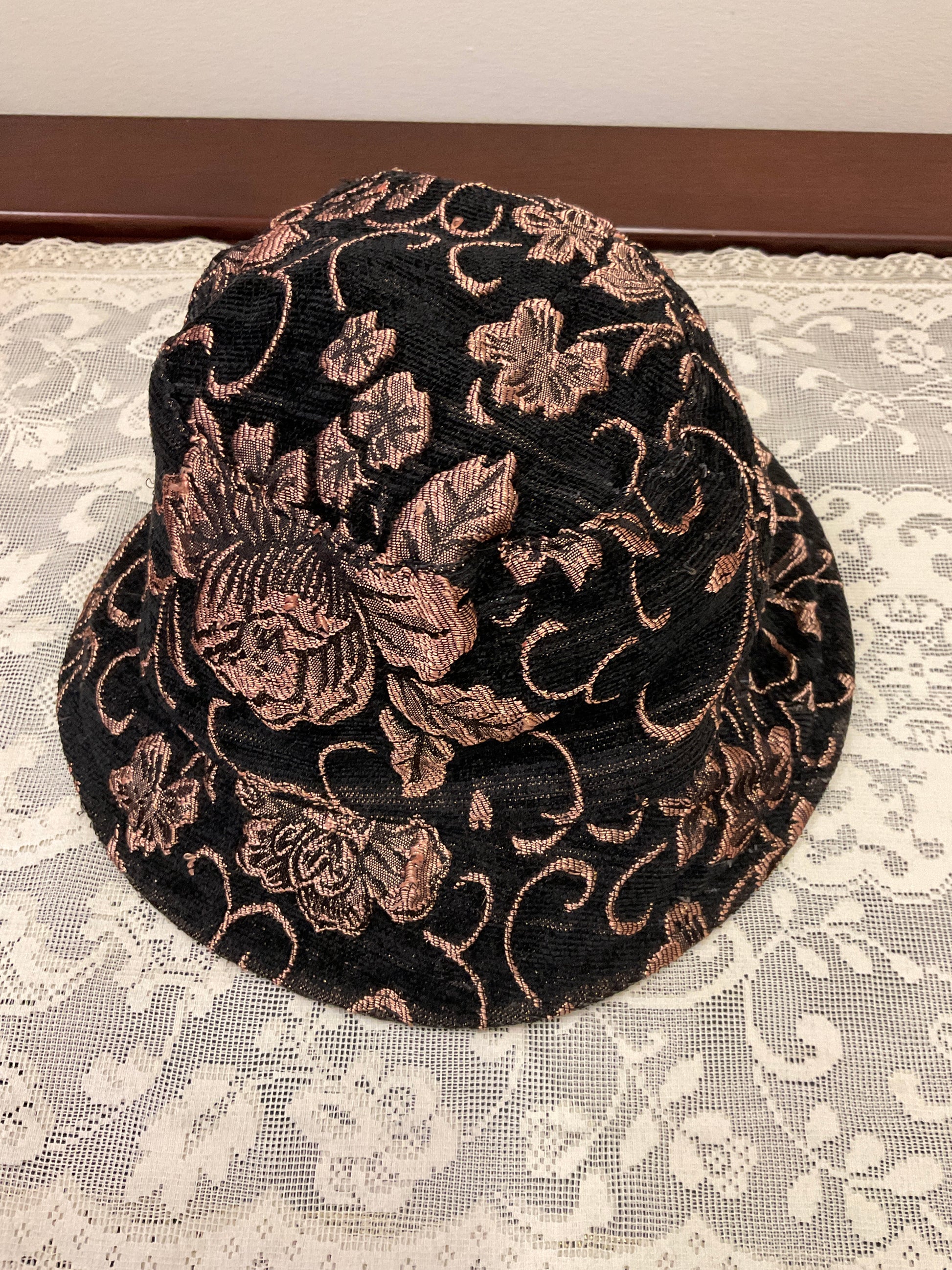Black and pink bucket hat