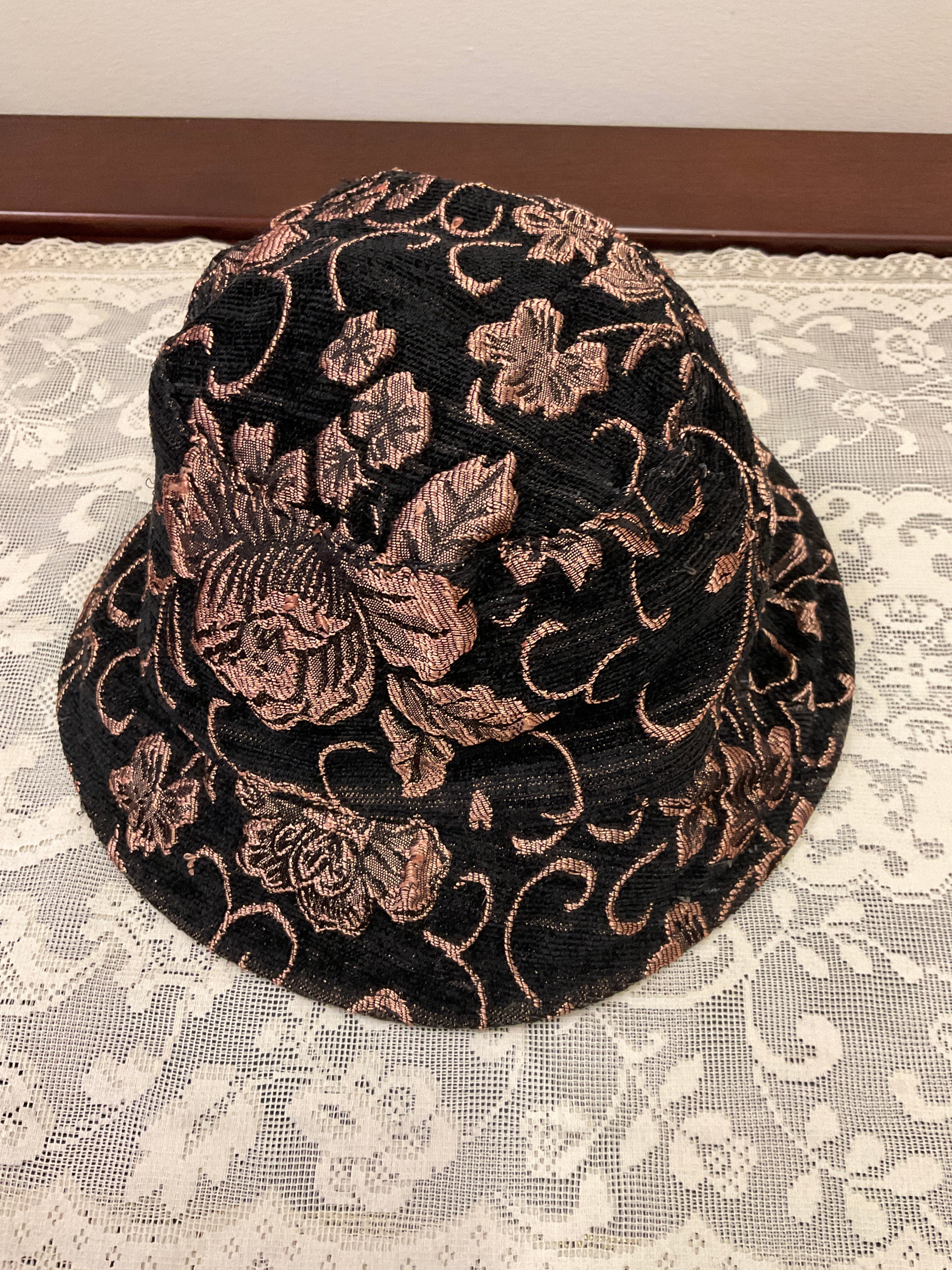 Black and pink bucket hat