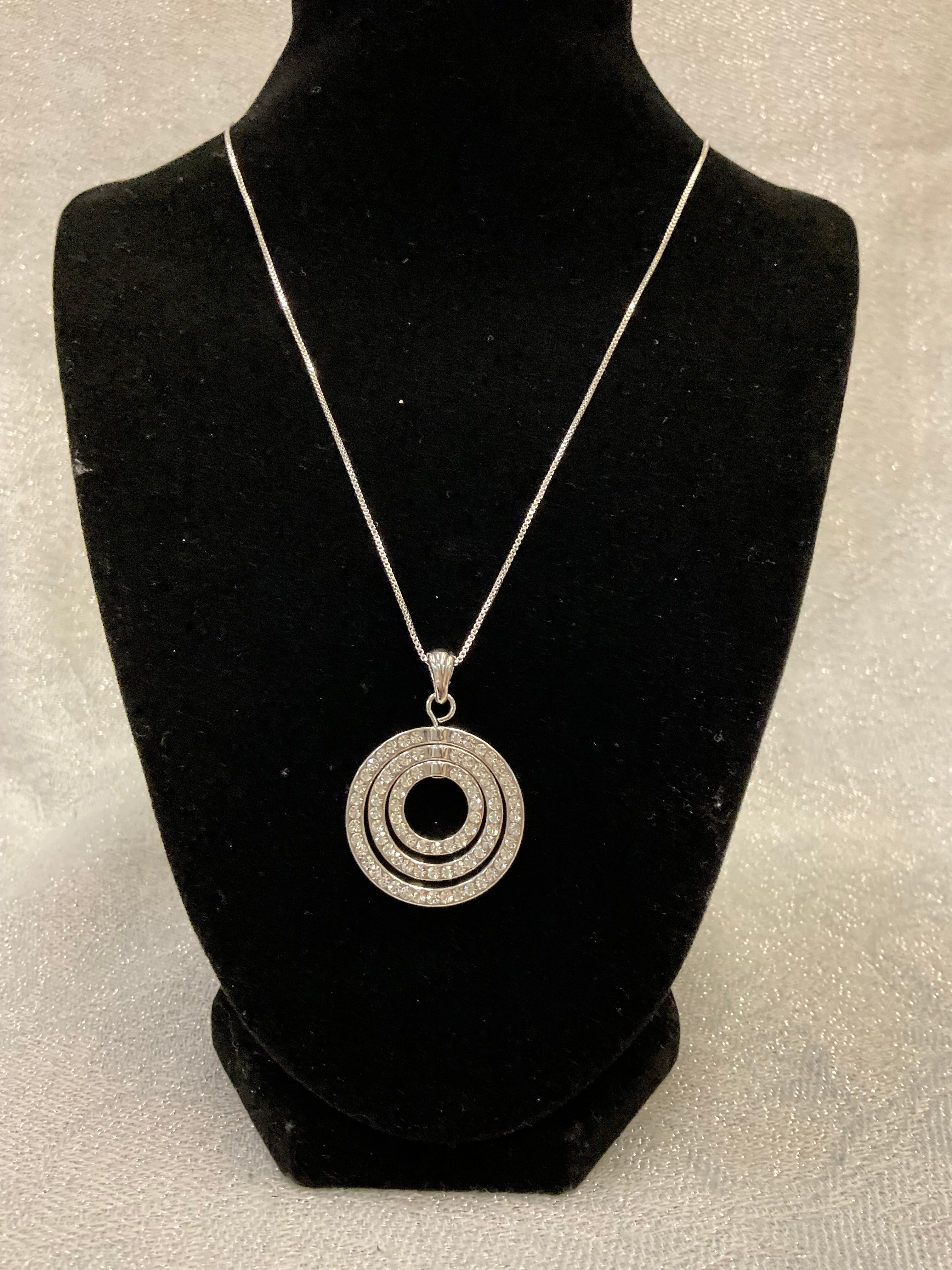 Vintage Nolan Miller pendant necklace