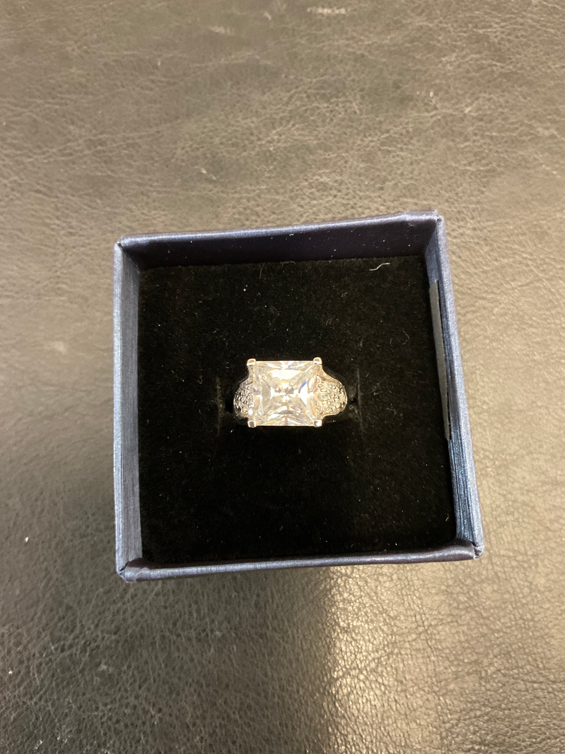 HUGE CRYSTAL ENCRUSTED 925 STERLING SILVER WOMEN'S RING