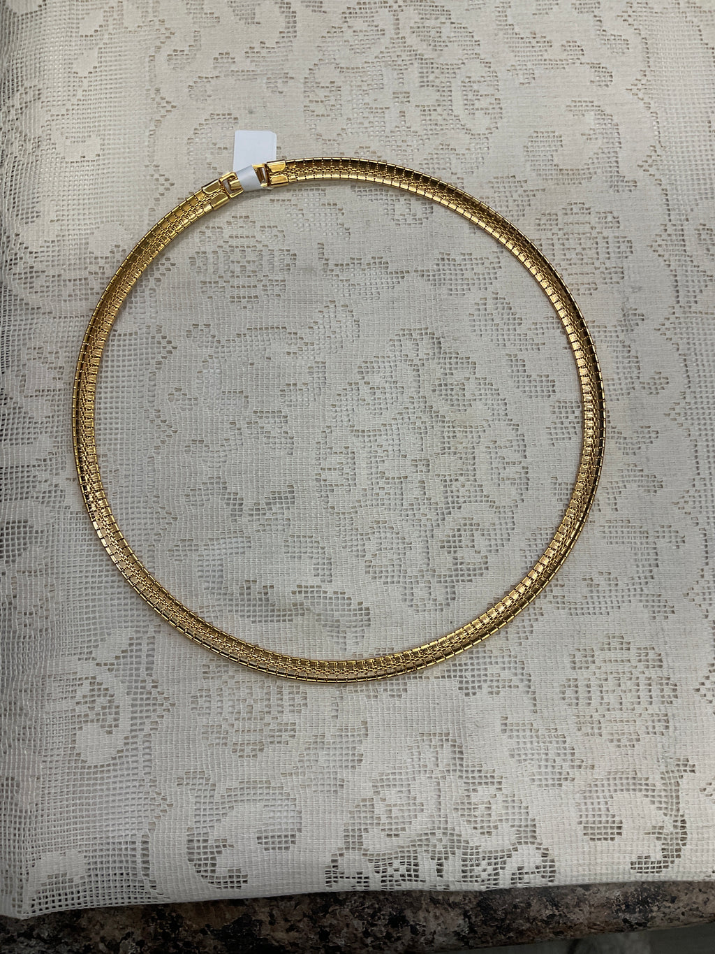 Gold choker
