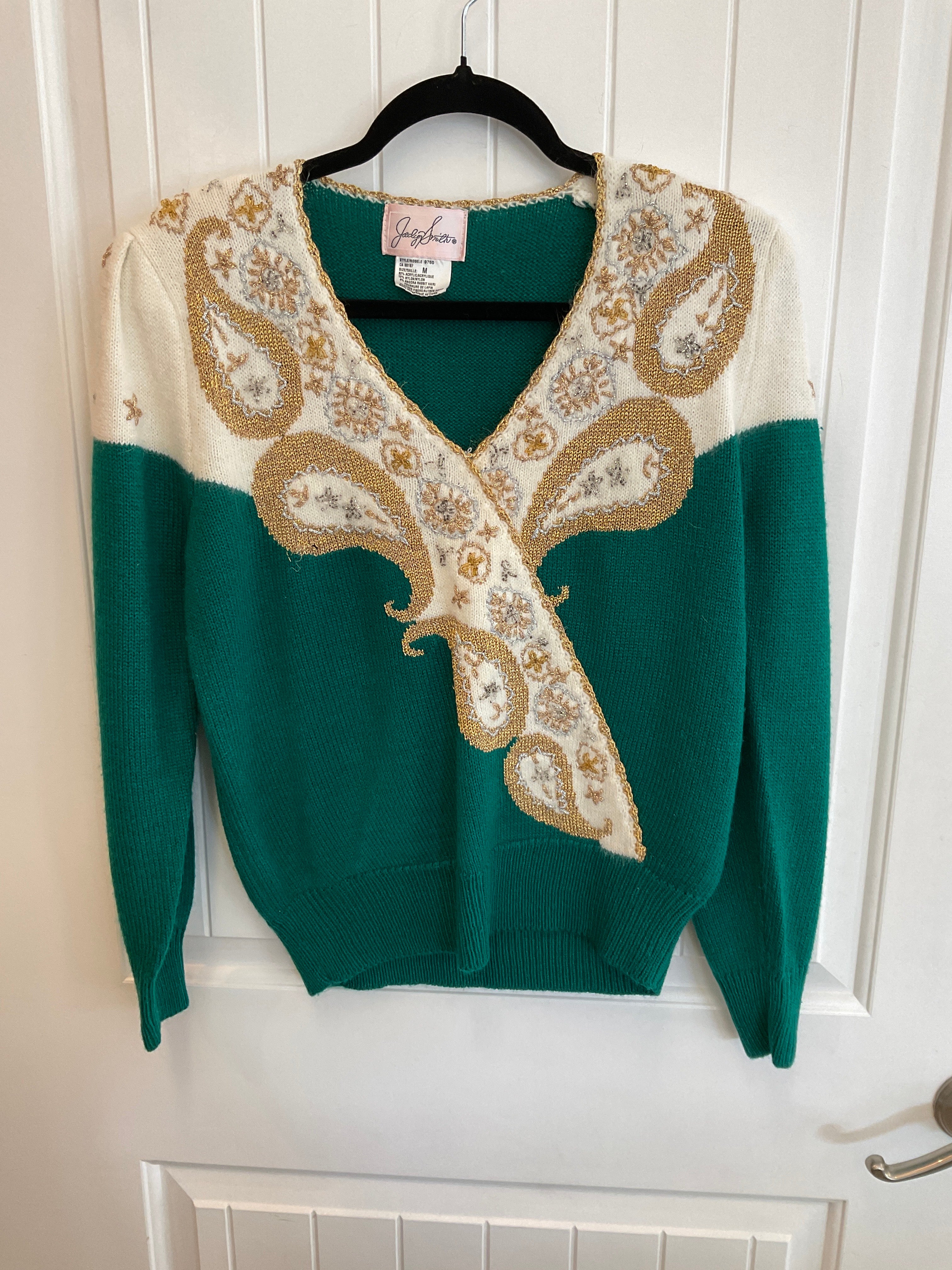 Vintage Knitwear green and white sweater gold details