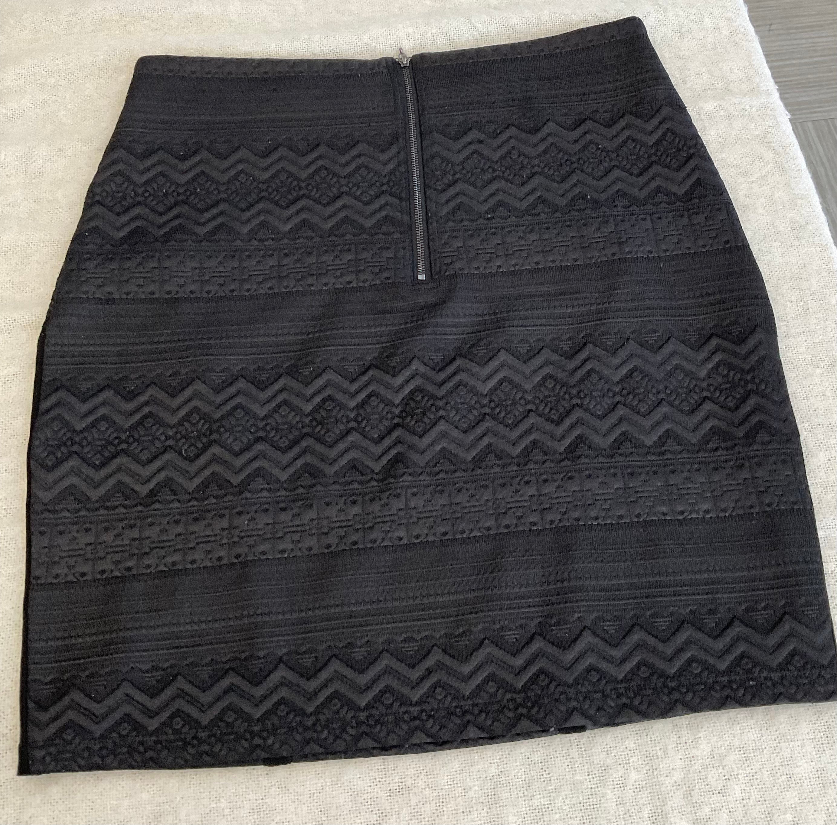 Lady Dutch black skirt size Medium