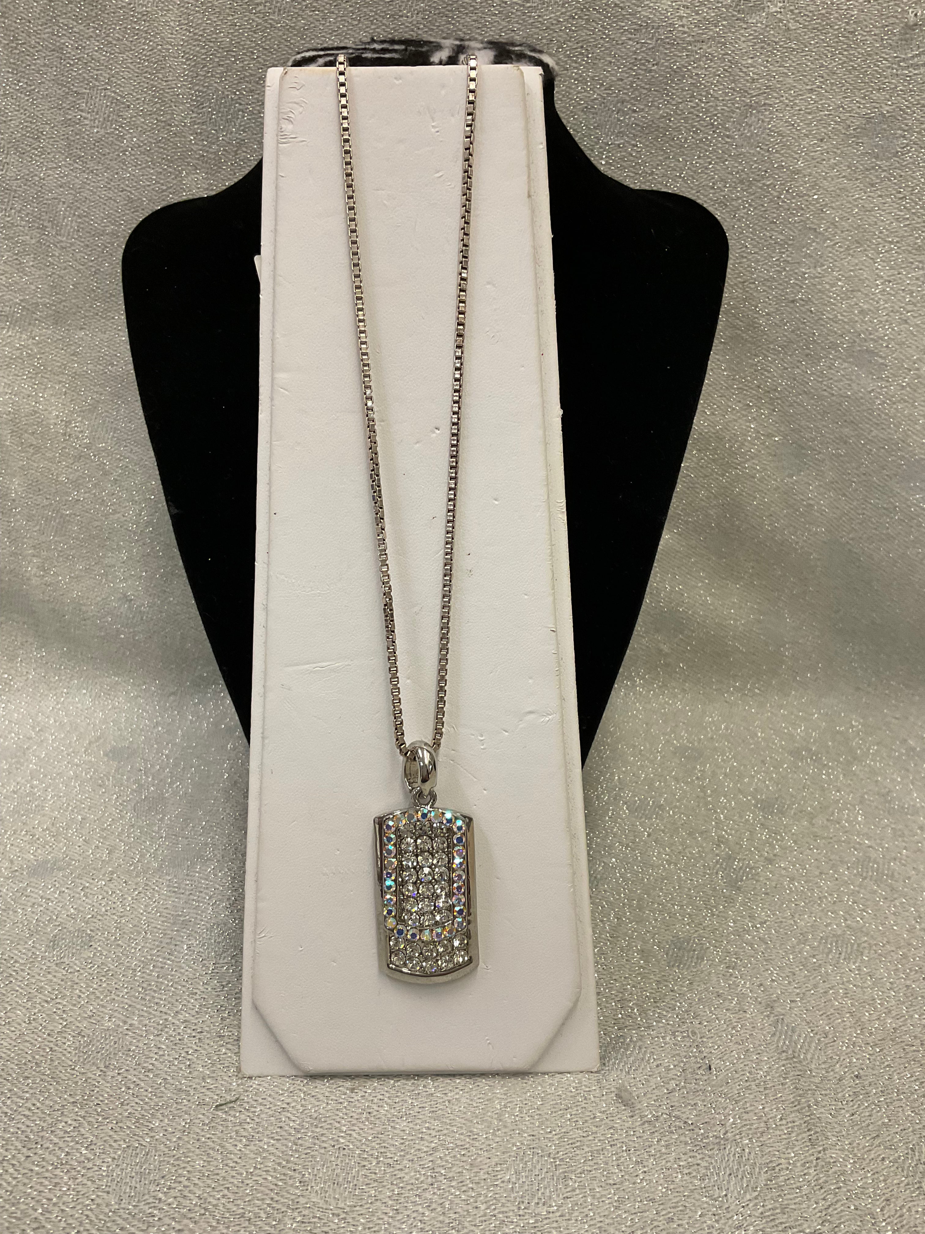 Silver necklace with square pendant