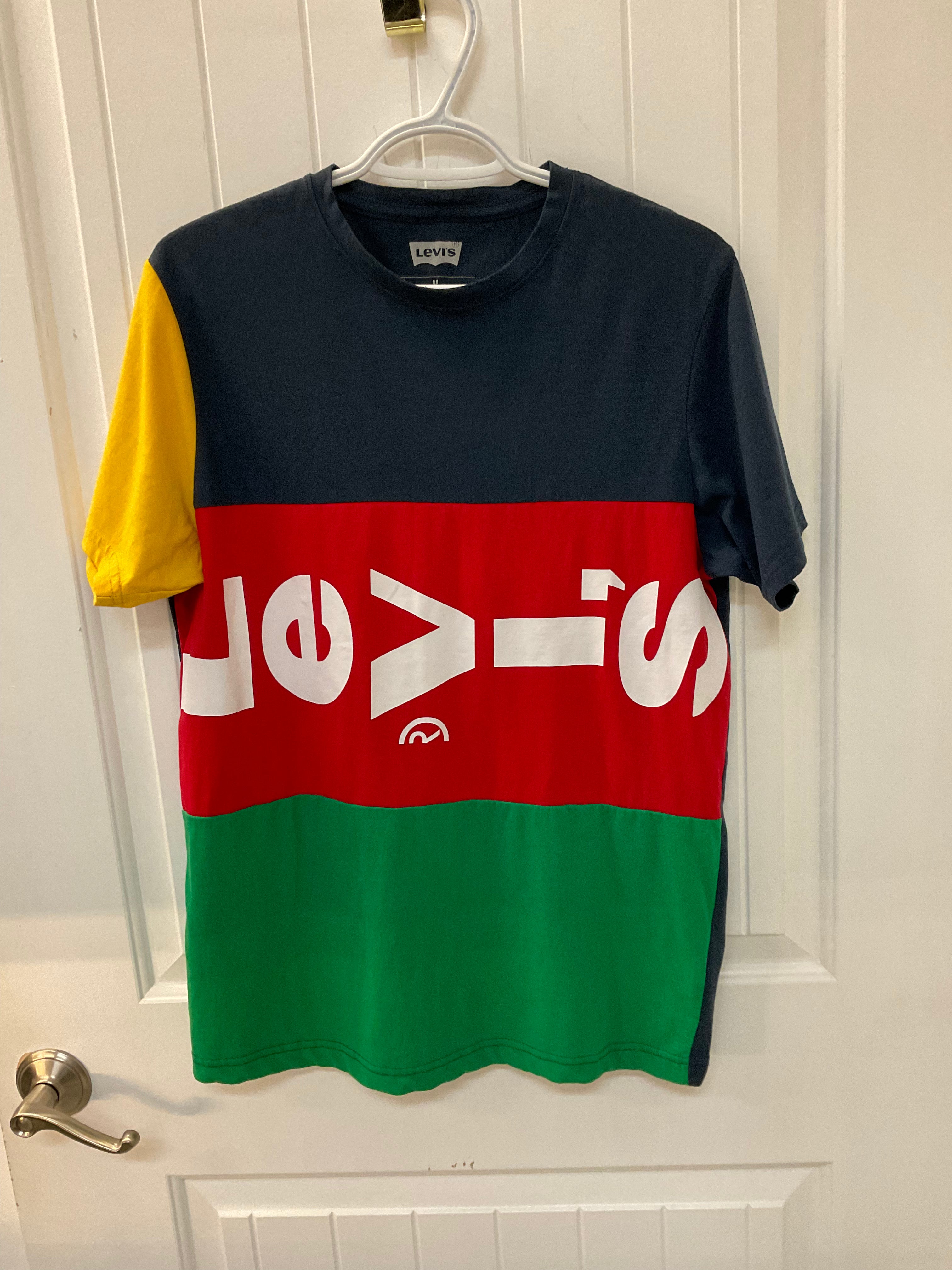 Levi’s colour block shirt size Medium