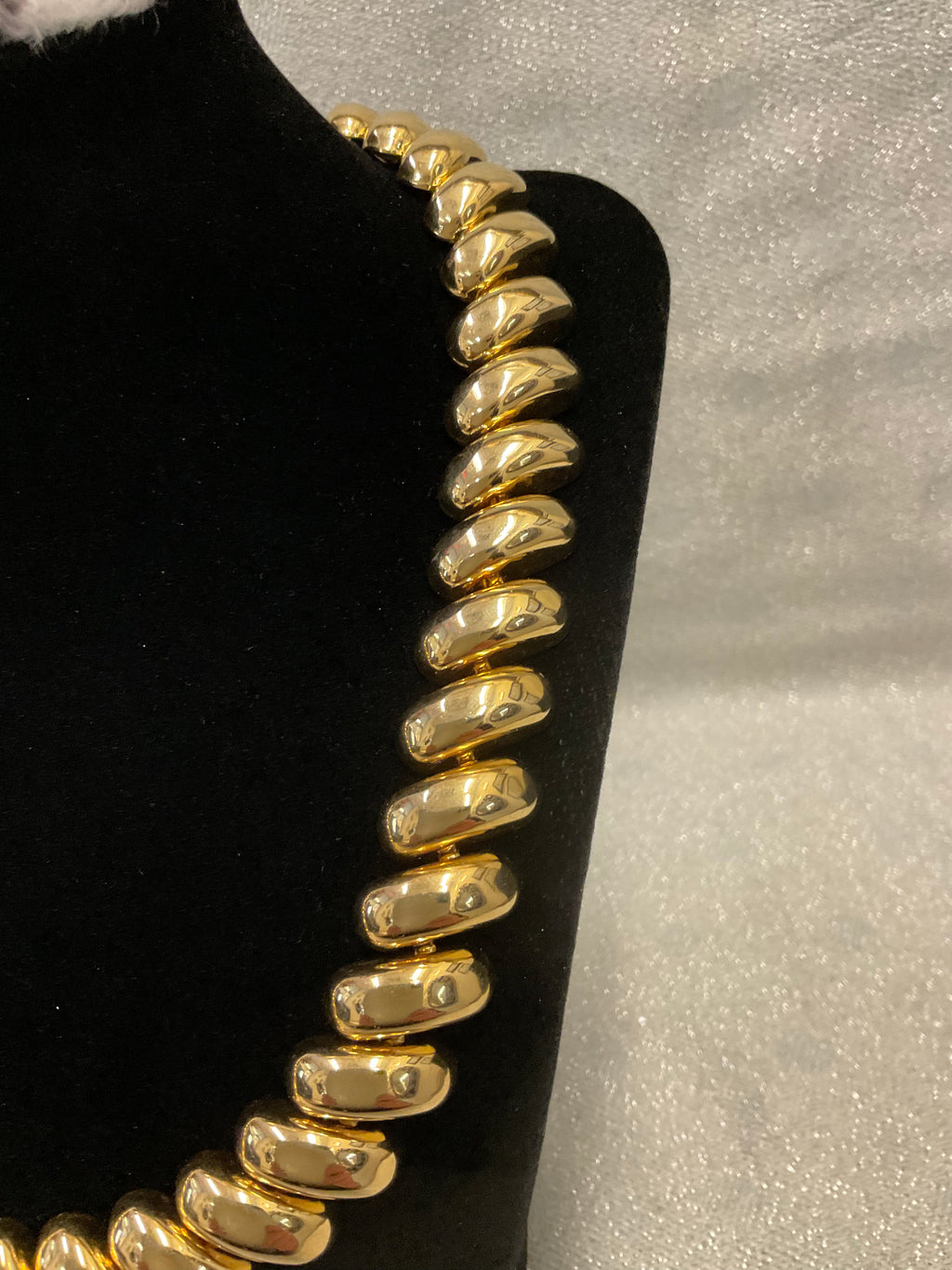 Vintage gold toned Napier necklace