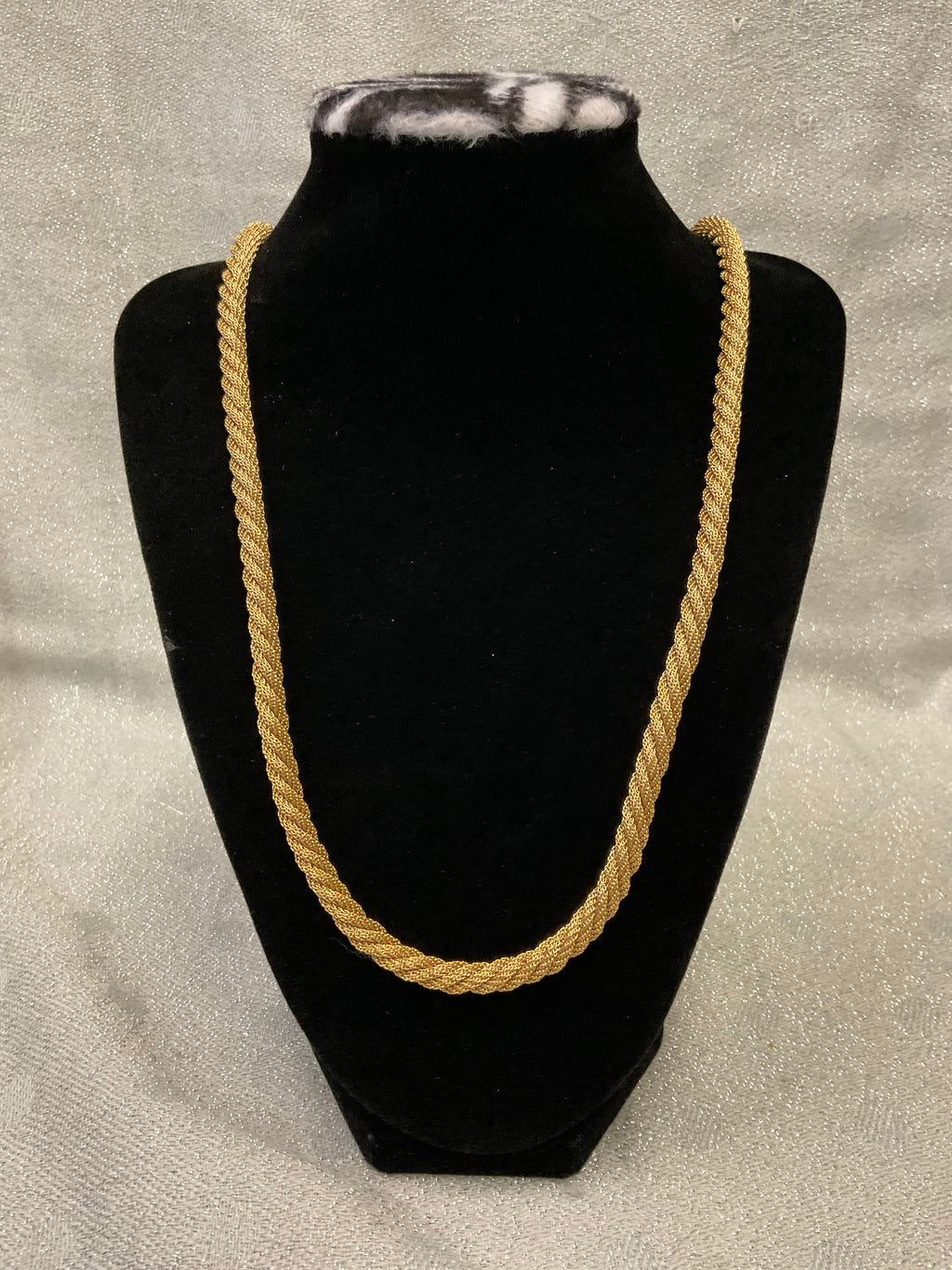 Gold rope chain necklace