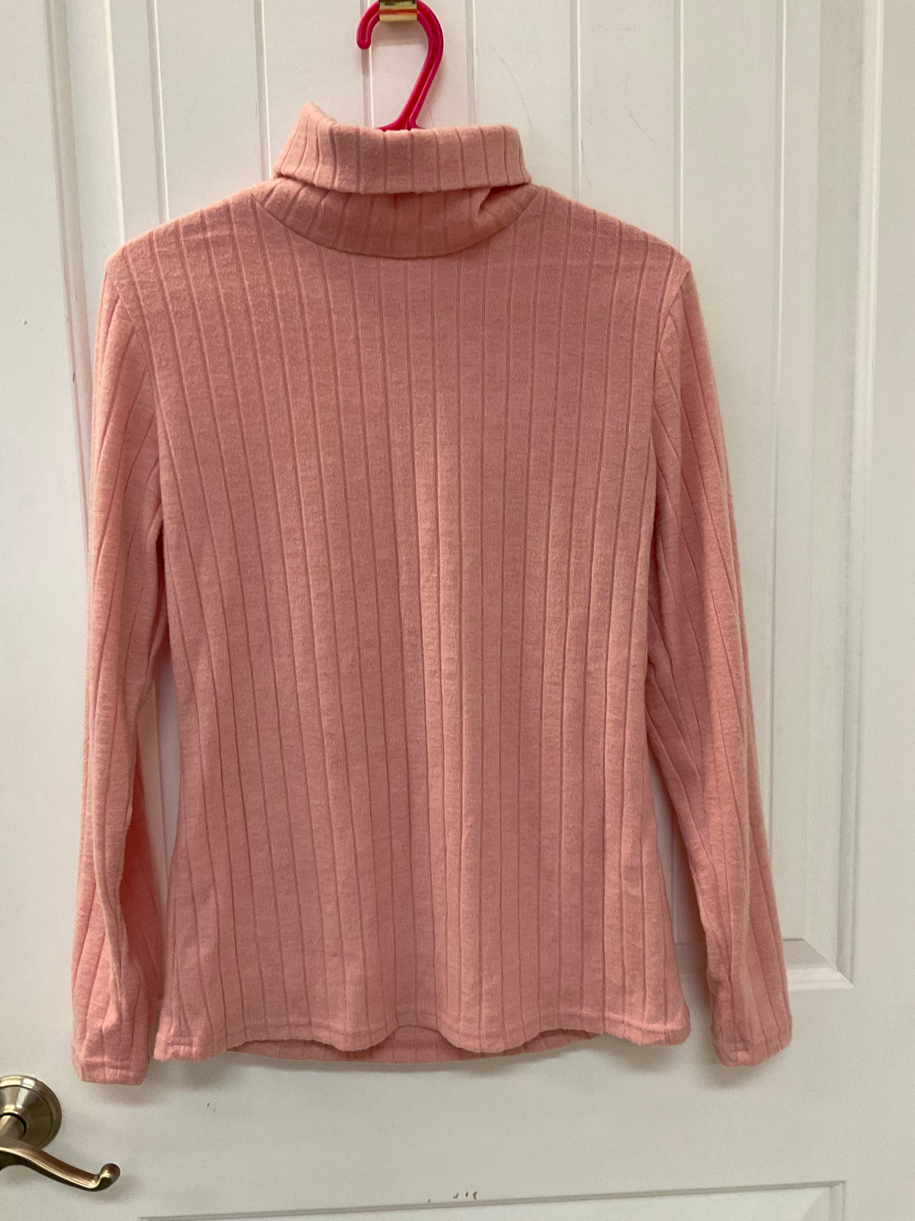 Light pink ribbed turtle neck