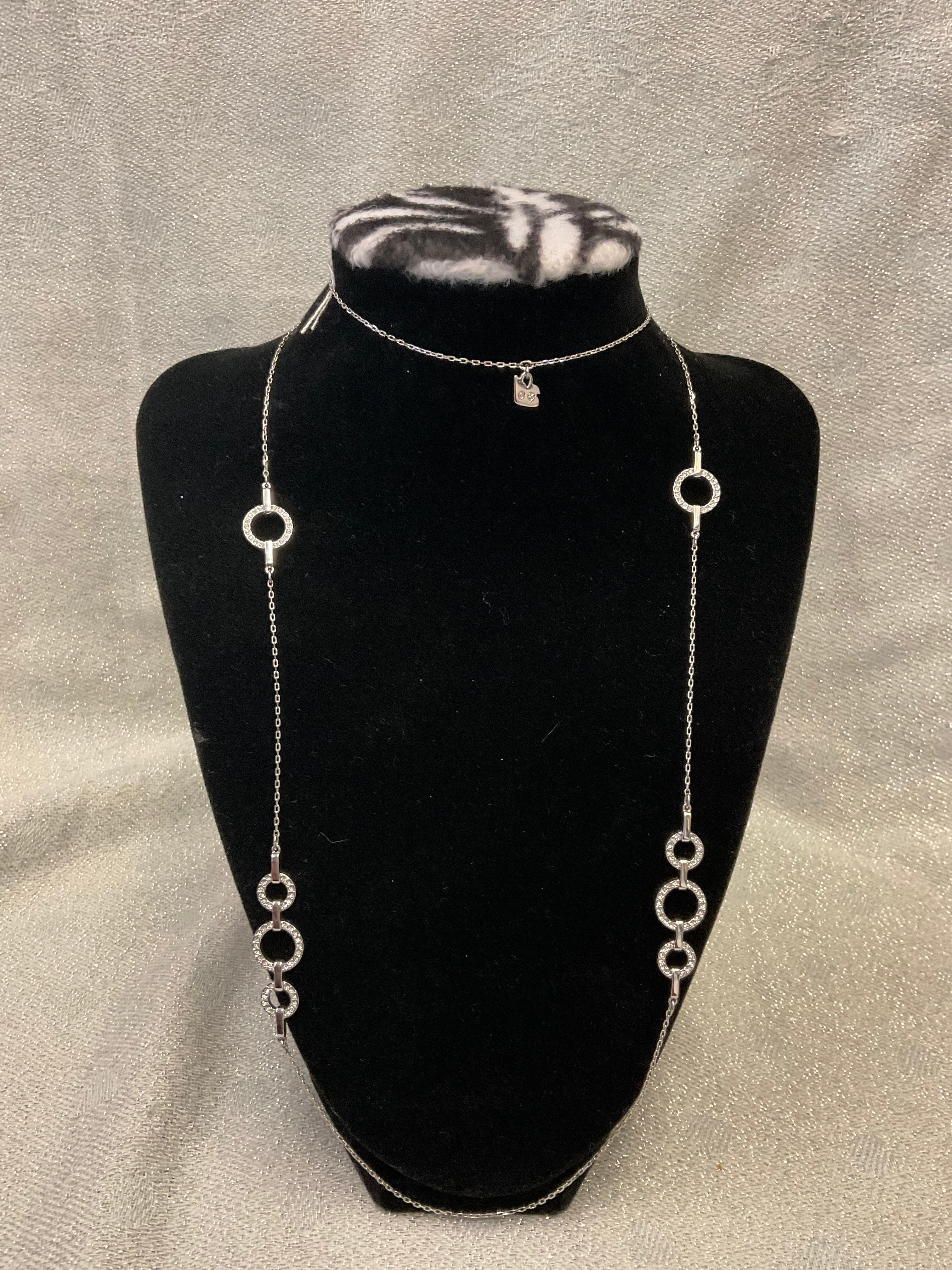 Silver chain necklace