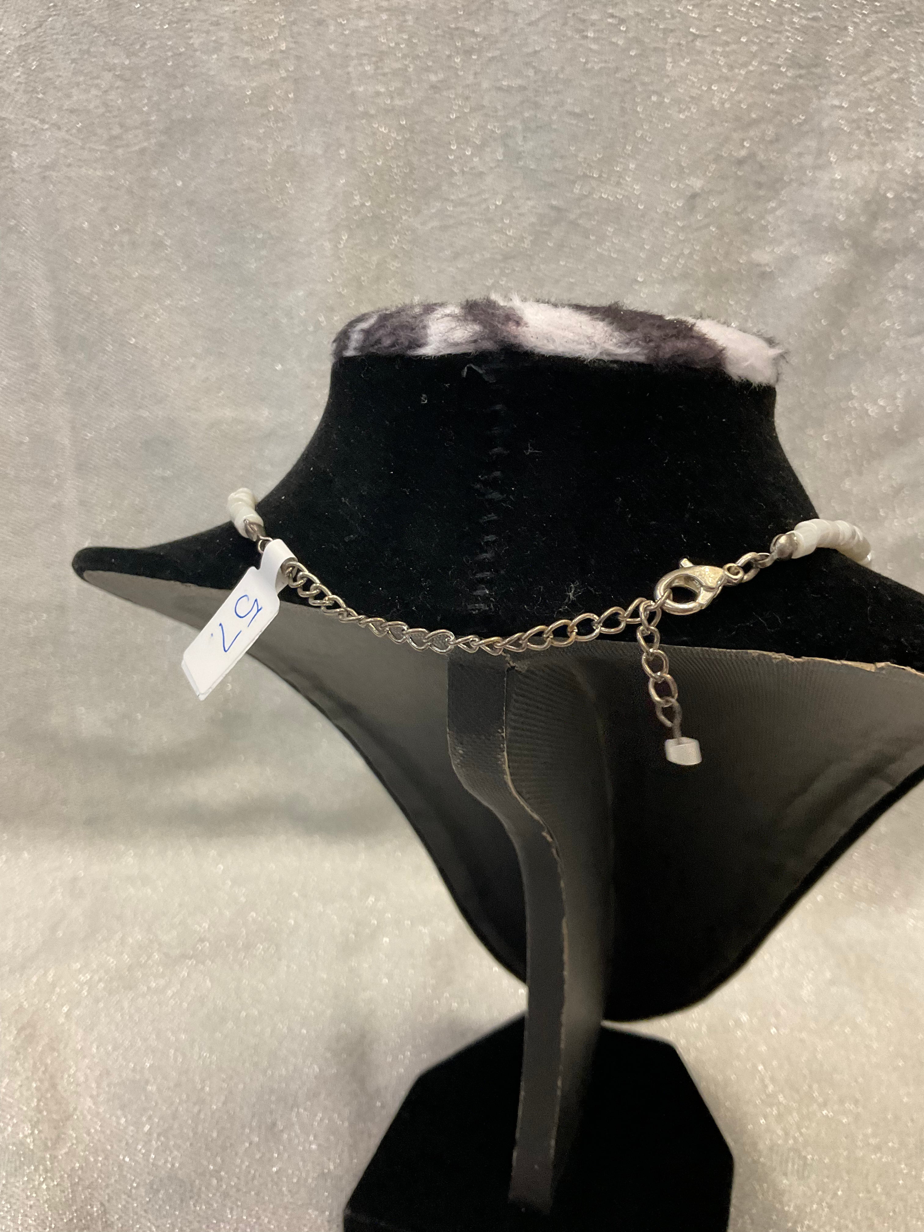 Necklace with mother of pearl pendant