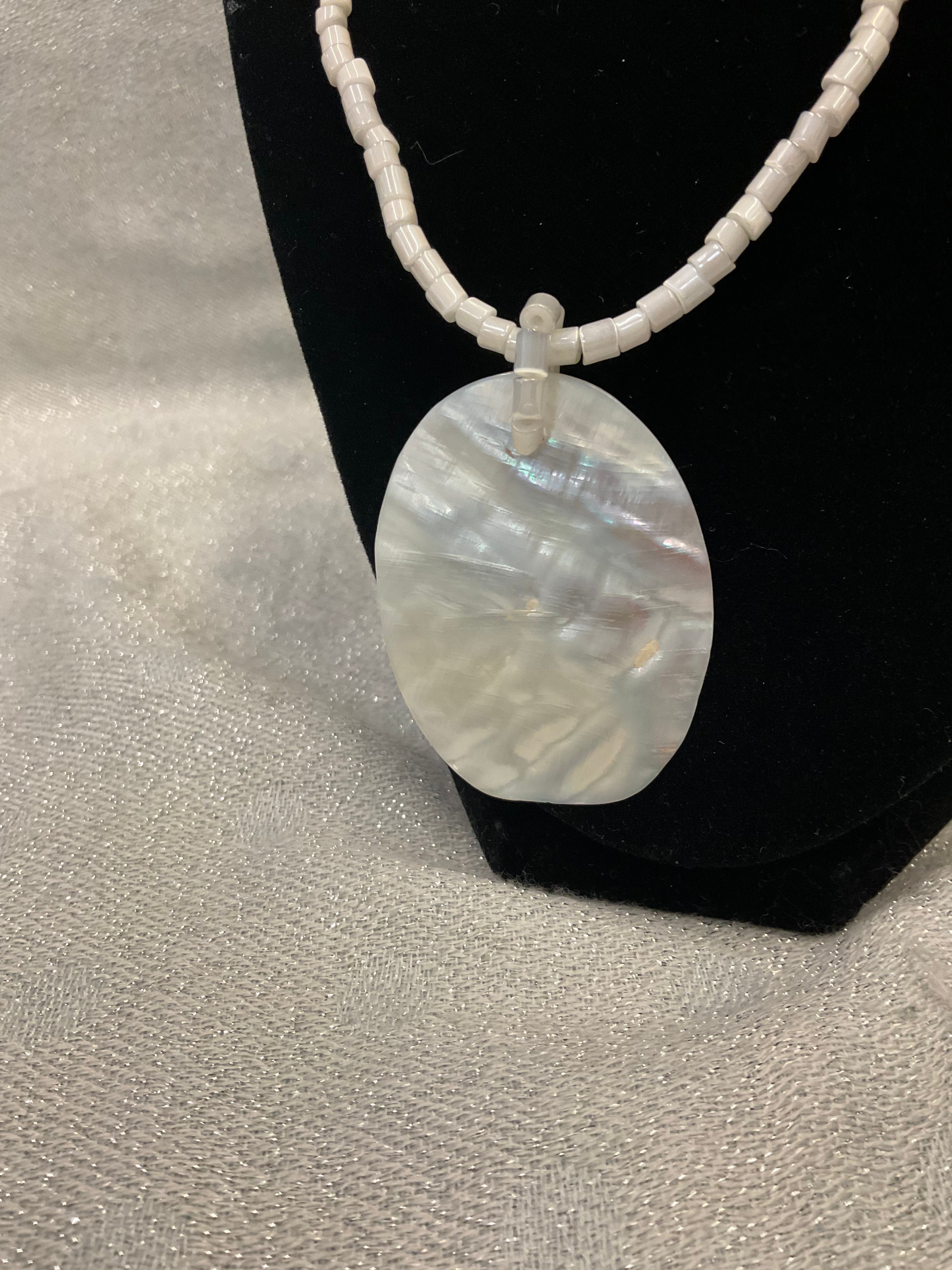 Necklace with mother of pearl pendant