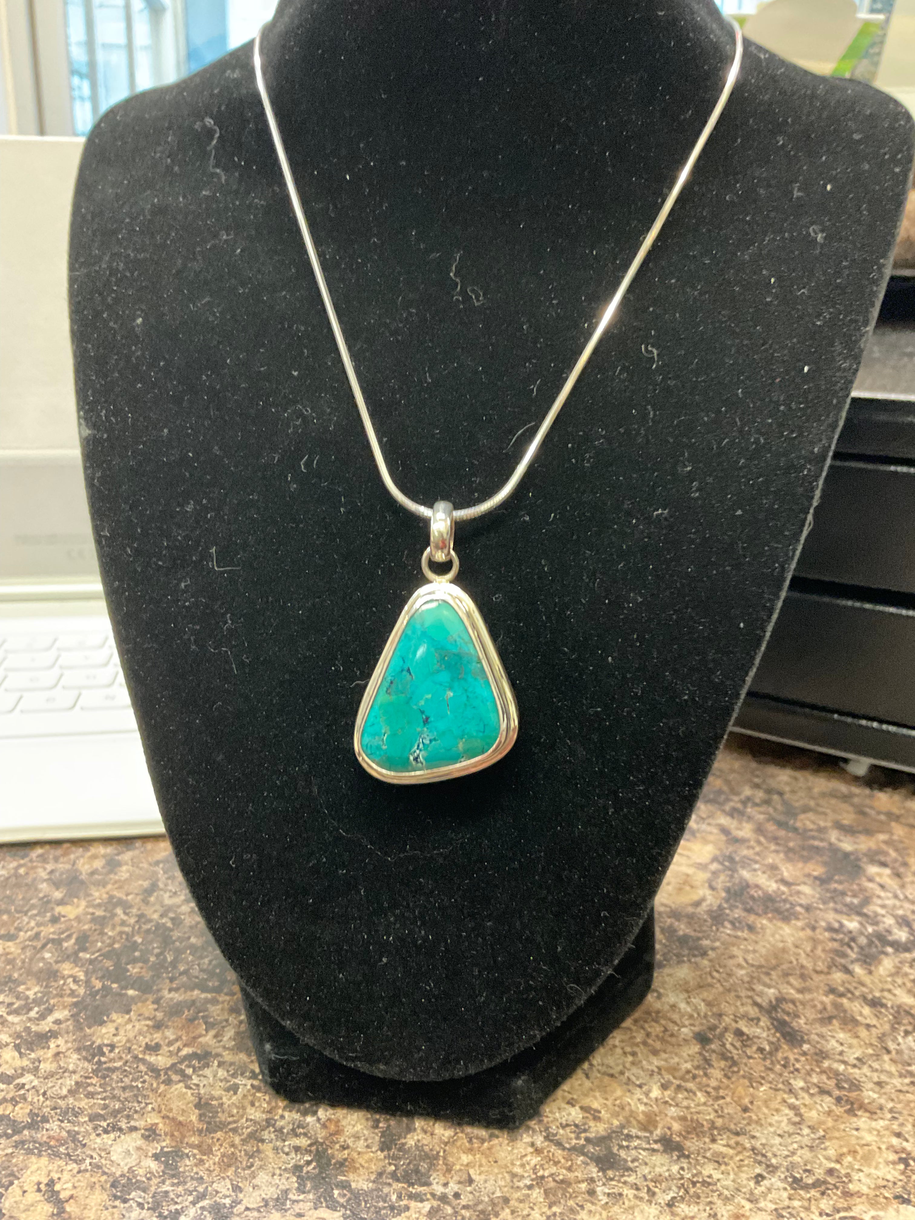 Marketplace Listing: Sterling Silver Chain & Turquoise Pendant
Stunning Vintage Jewelry Great Gift or Statement Piece!