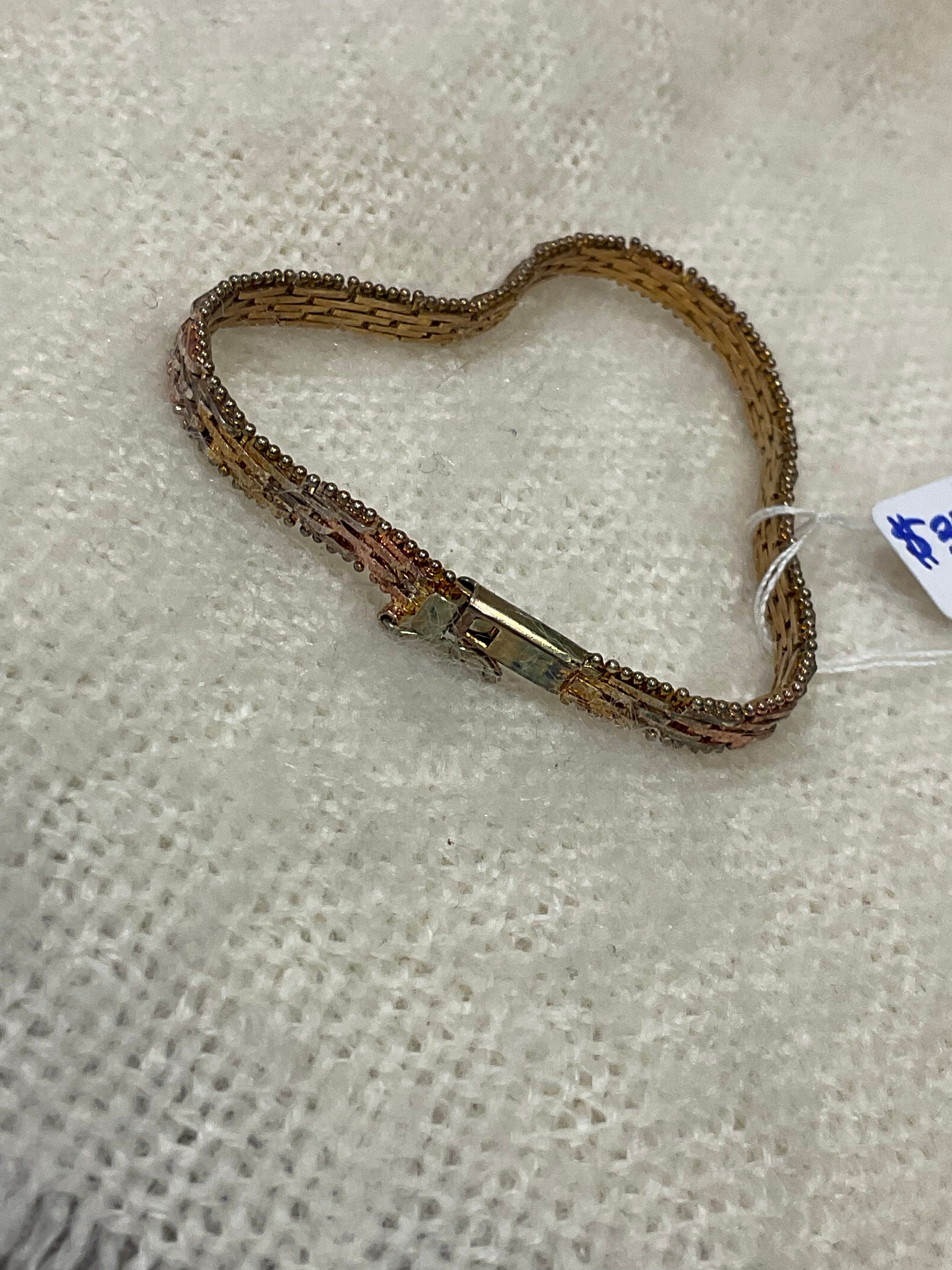 Vintage-style tri‑tone textured bracelet in excellent condition